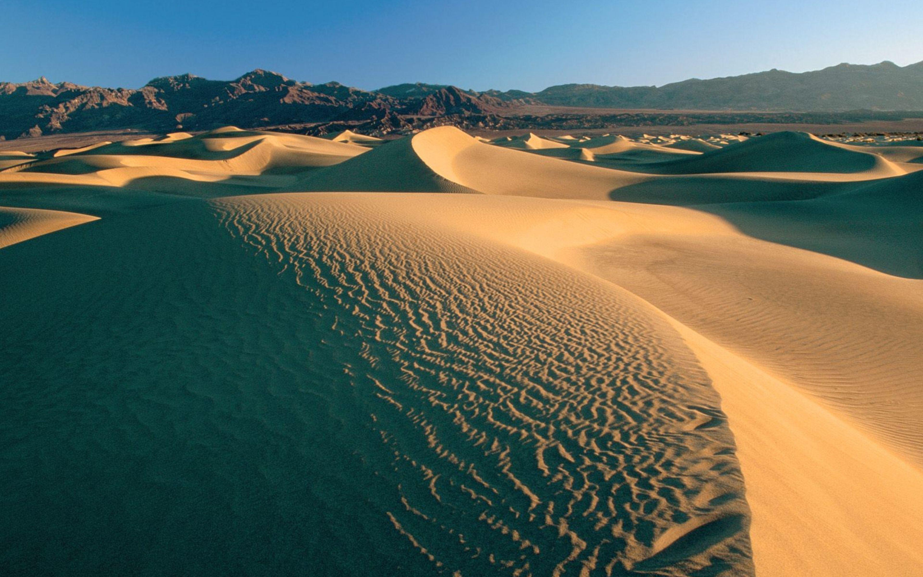 3840x2400 HD Background Desert Sunset Sand Dunes Texture Sky Emptiness Clouds