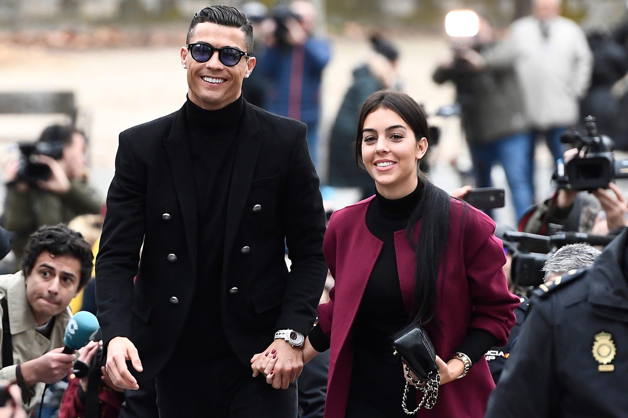 2000x1333 Cristiano Ronaldo's girlfriend says she isn't pregnant, she's just been eating a lot of pasta. Business Insider India