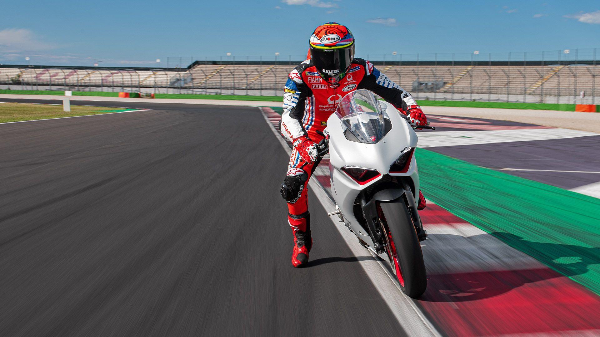 1920x1080 Ducati Panigale V2: High Performance, Red Essence