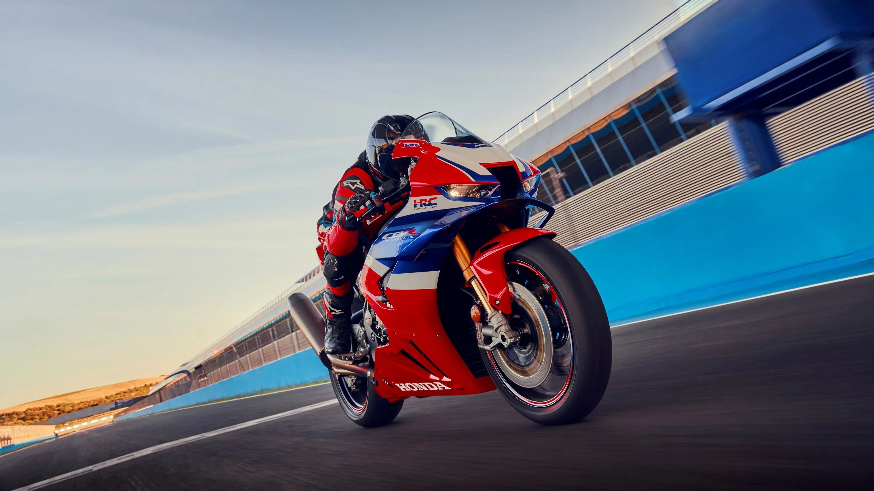 3000x1687 HONDA CBR 1000 RR R