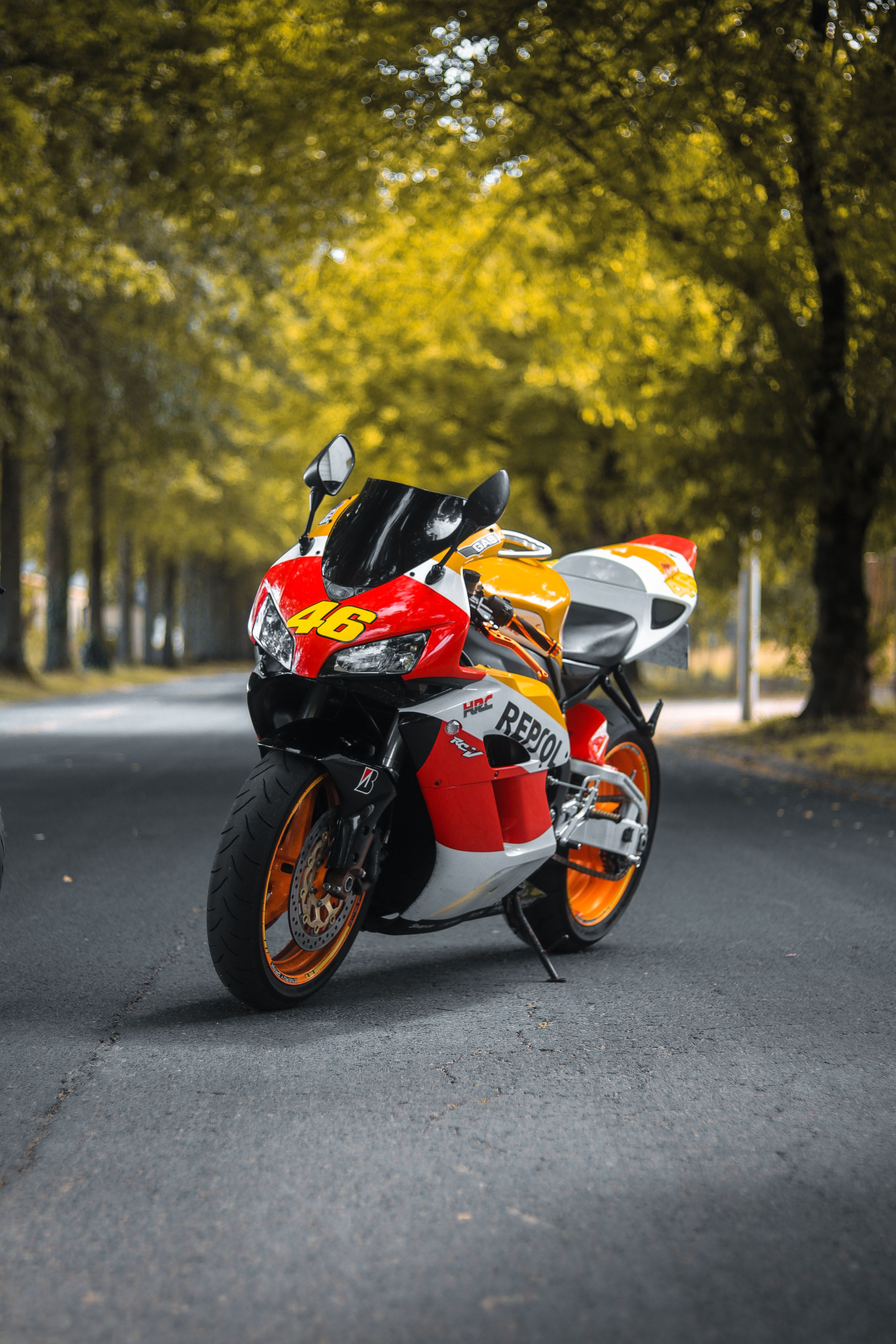 4000x6000 Honda CBR1000RR on Road · Free