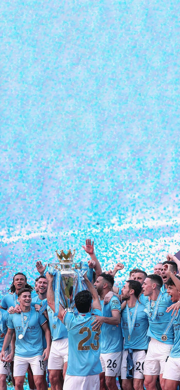 736x1593 Manchester City