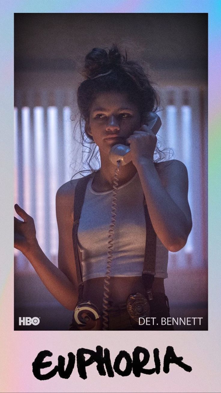 736x1309 Detective Bennett EUPHORIA rue zendaya