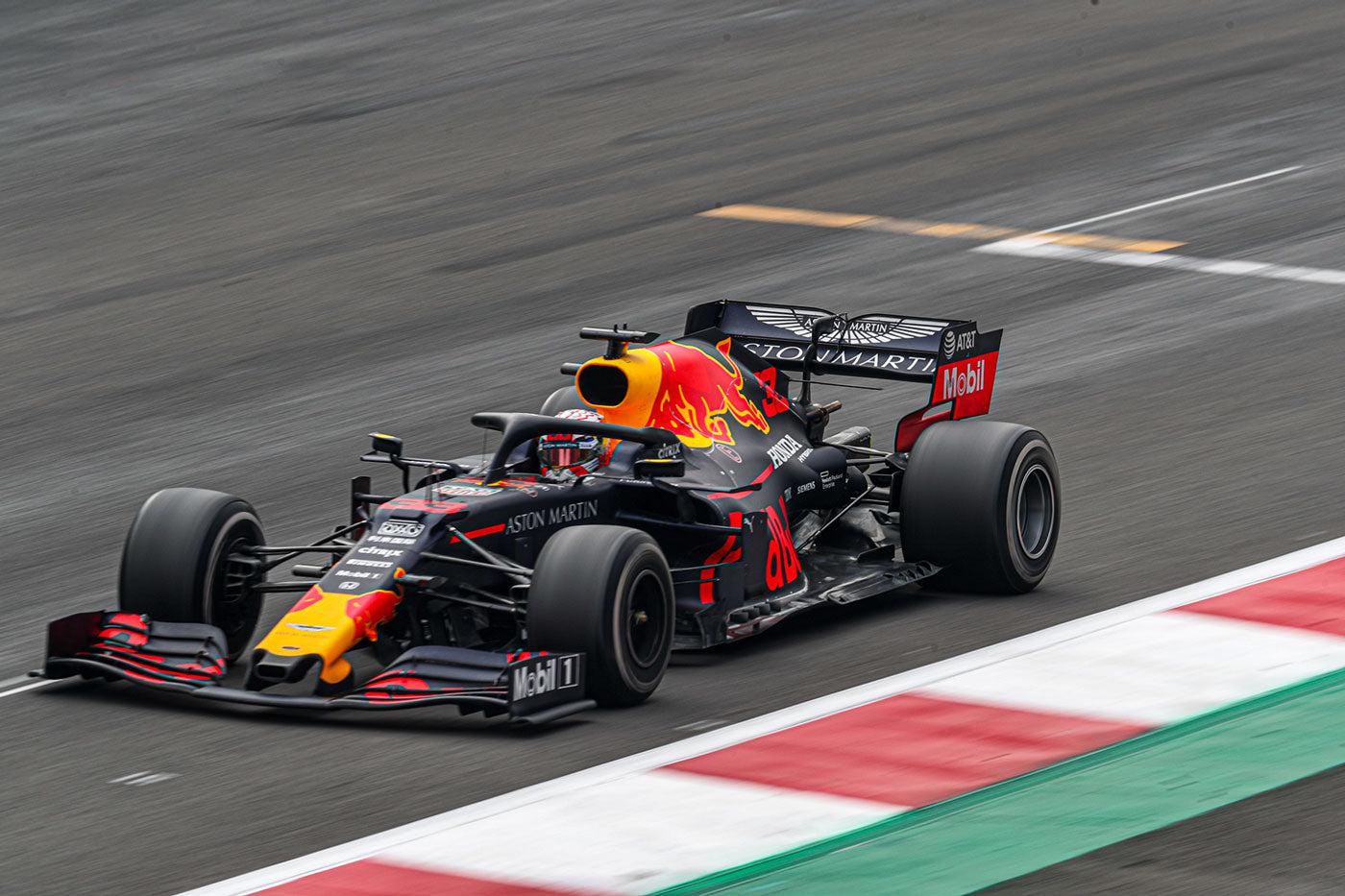 1400x933 Red Bull F1 Sports Car Wall Mural