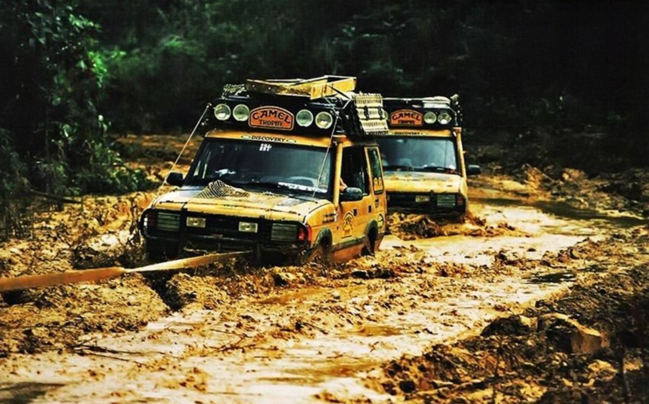 1306x813 The Camel Trophy 1982 in Papua New Guinea