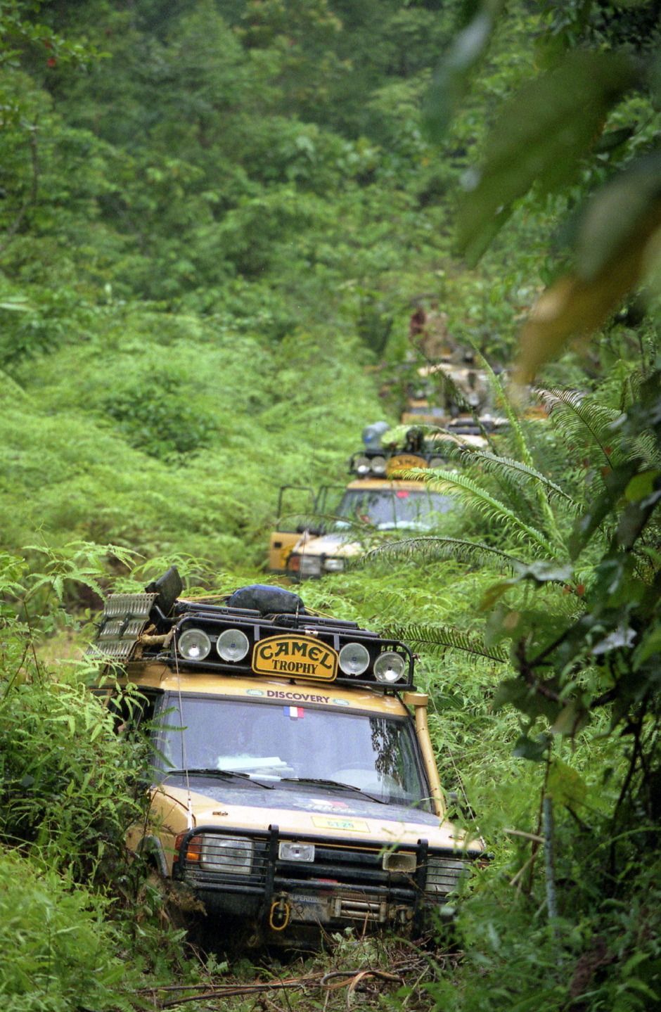 940x1439 Back when Land Rover's were purpose built and cigarette companies could be sponsors!
