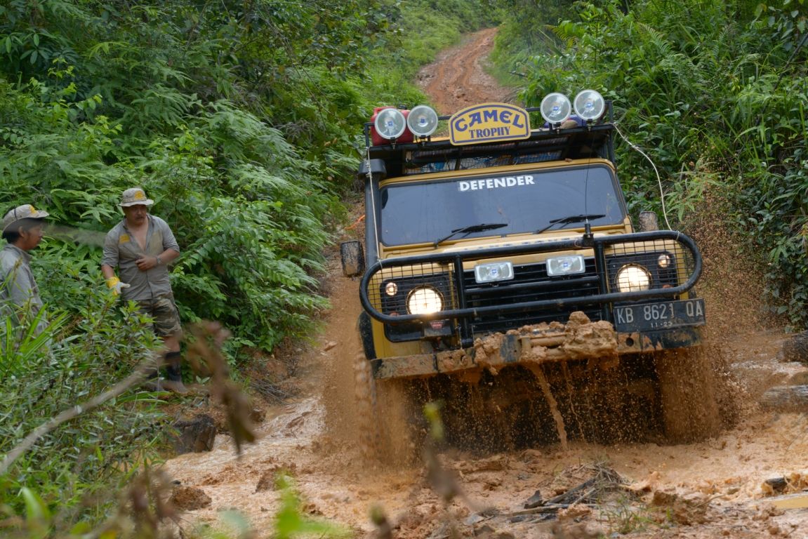 1151x768 Camel Trophy. Tribute Rover Club Holland