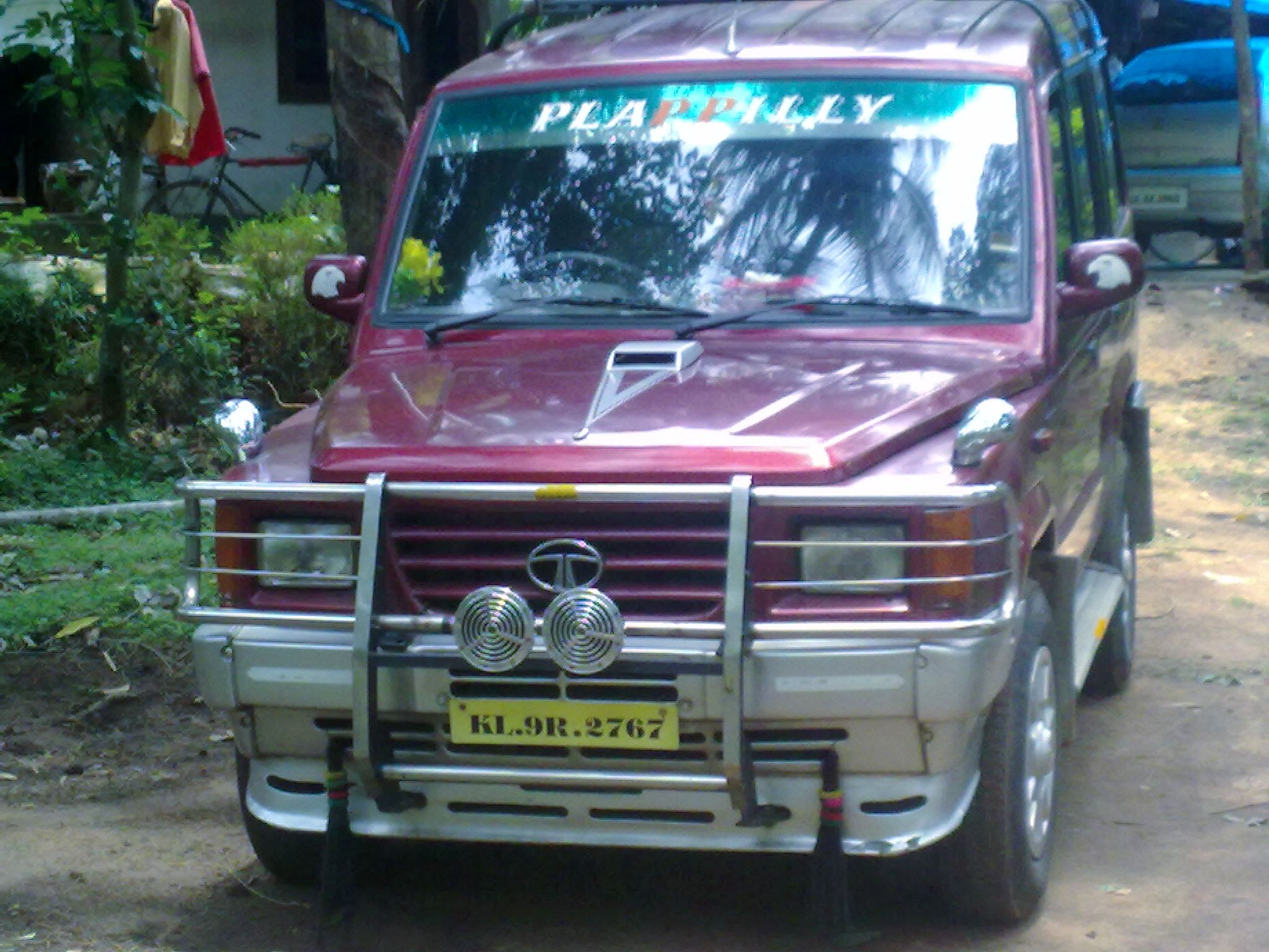 2048x1536 Tata sumo spacio soft top