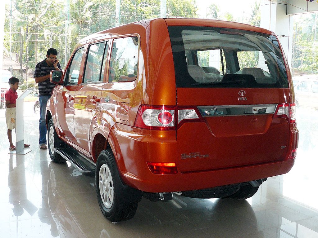 1024x768 Tata Sumo Grande (Rear View). The Tata Motors Sumo Grande's