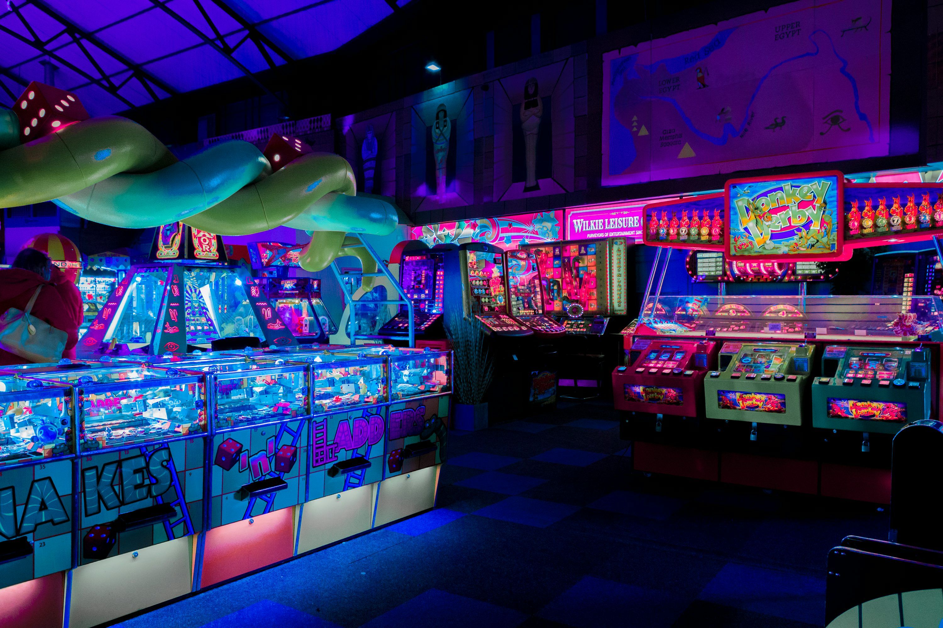 3000x2000 Arcade Picture [HD]. Download Free Image