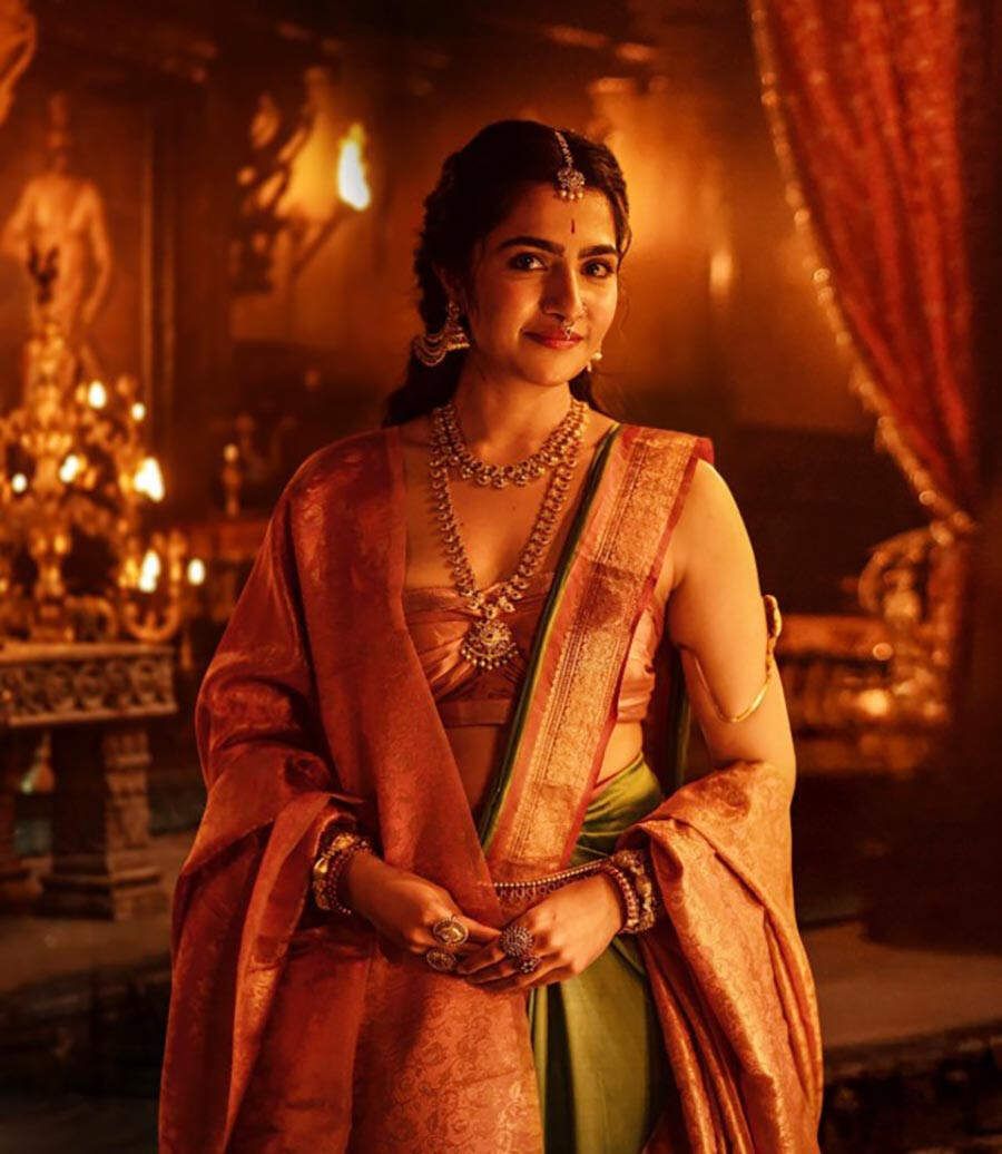 900x1036 Pics: Rukmini Vasanth shares BTS picture from the sets of Kantara Chapter 1