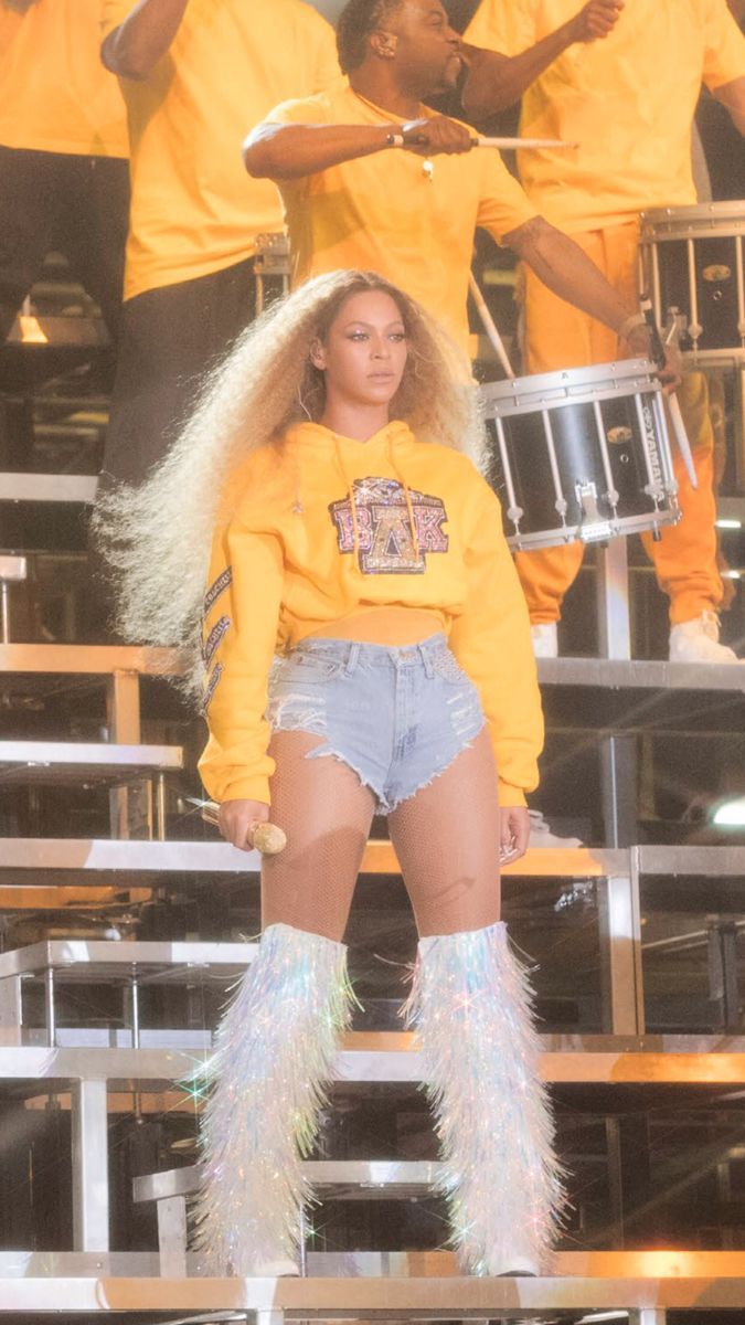 675x1200 Beyoncé Beychella Wallpaper