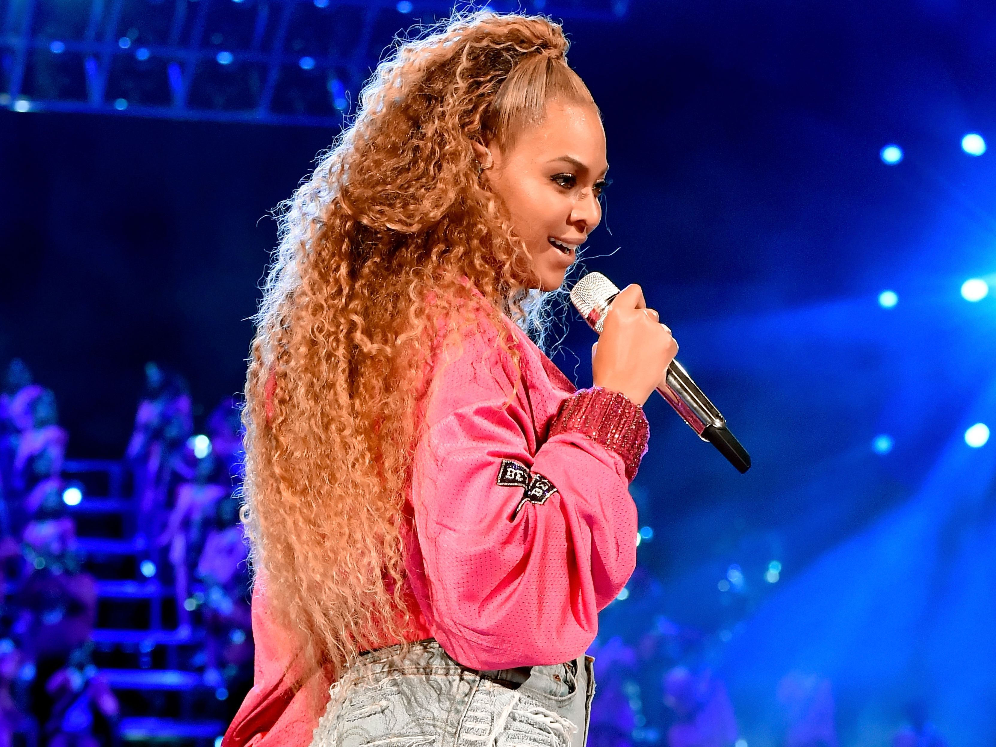3325x2494 Beyoncé Reportedly Quit SoulCycle After Her Hair Got Caught in a Bike