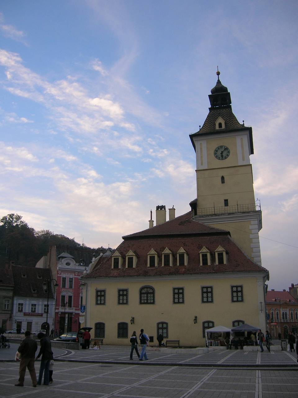 960x1280 Brasov wallpaper