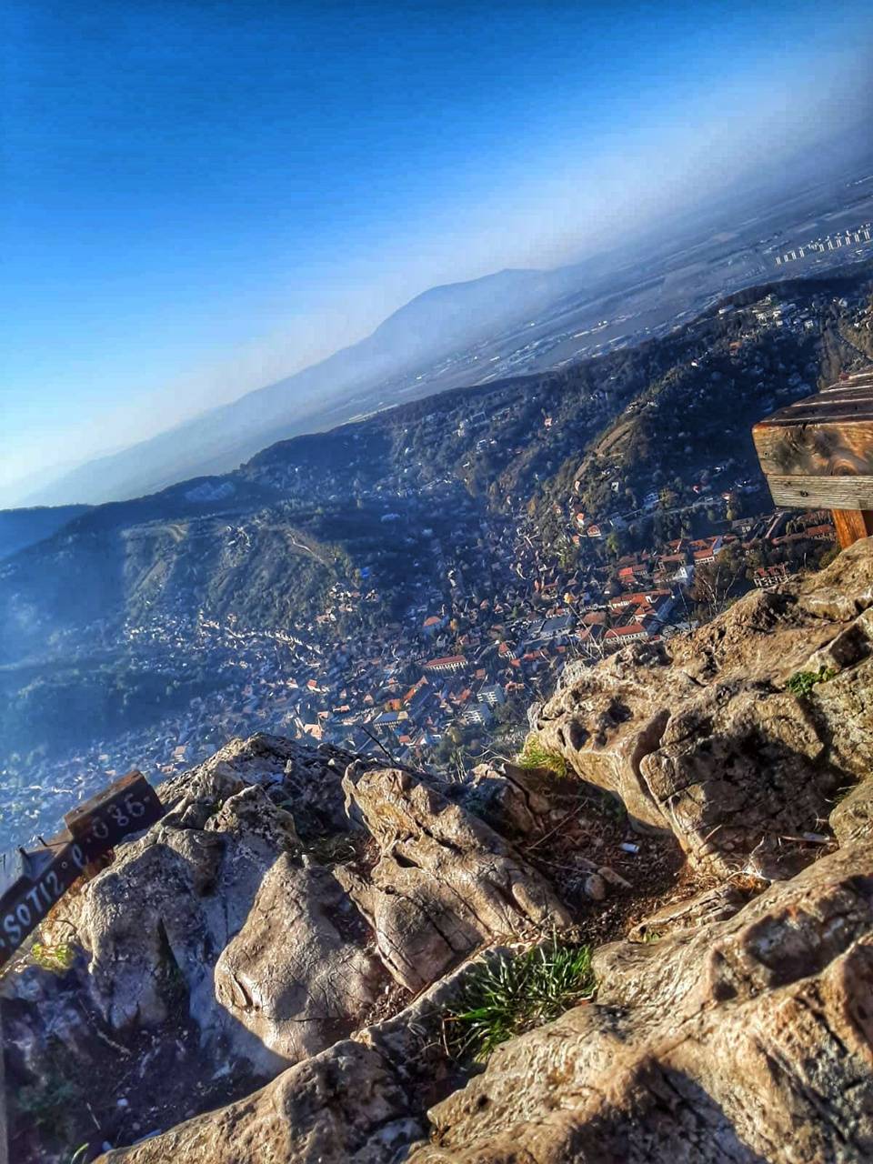 960x1280 Brasov wallpaper