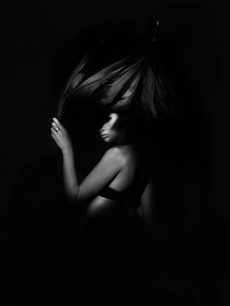 800x1062 Dark Beauty wallpaper
