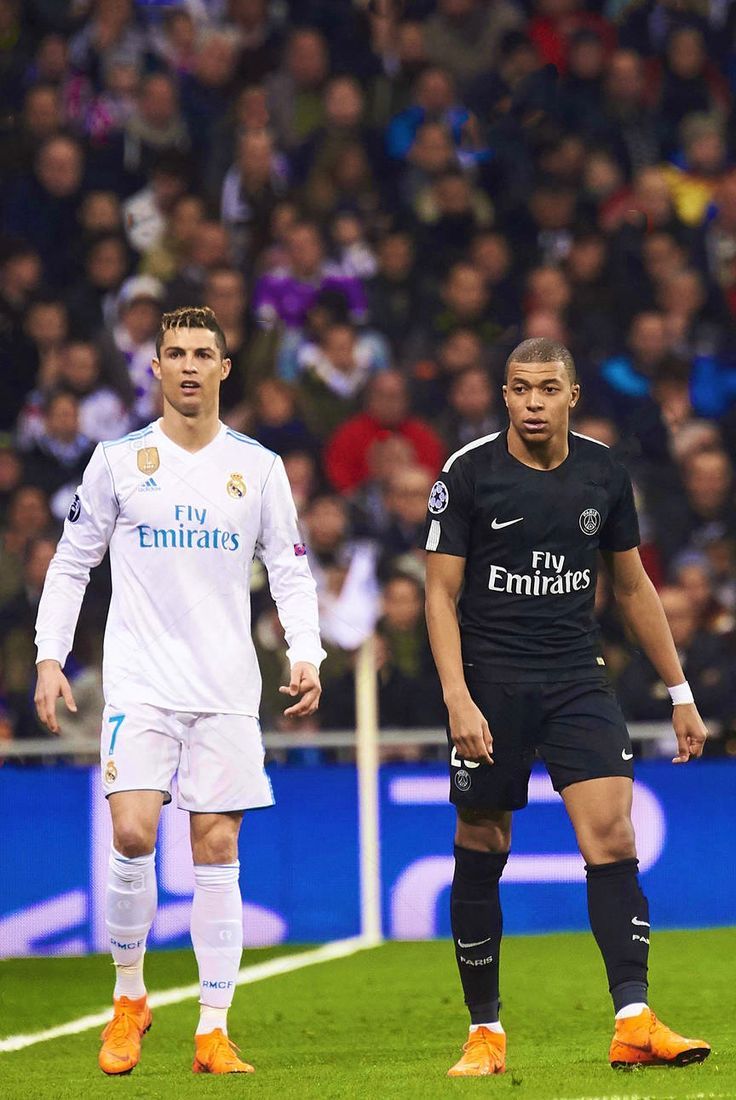 736x1100 Cristiano Ronaldo