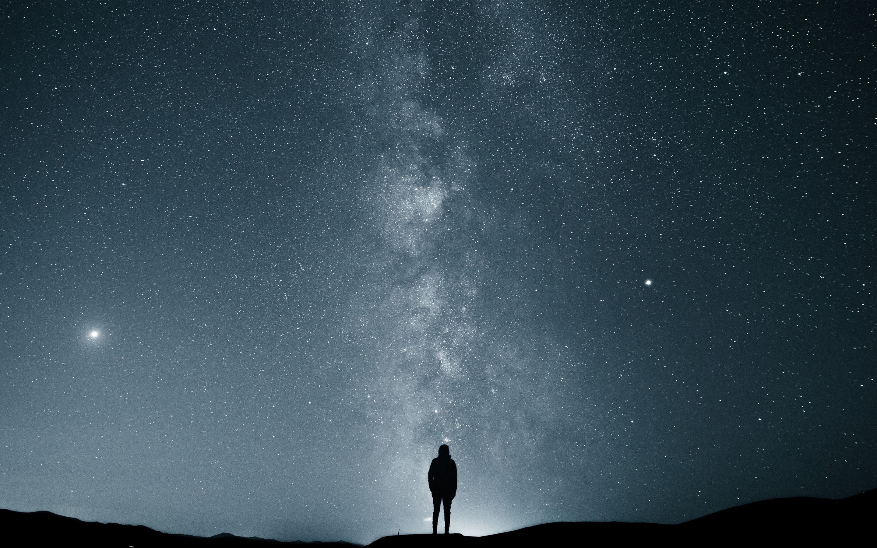 2880x1800 silhouette of person under starry sky MacBook Air Wallpaper Download