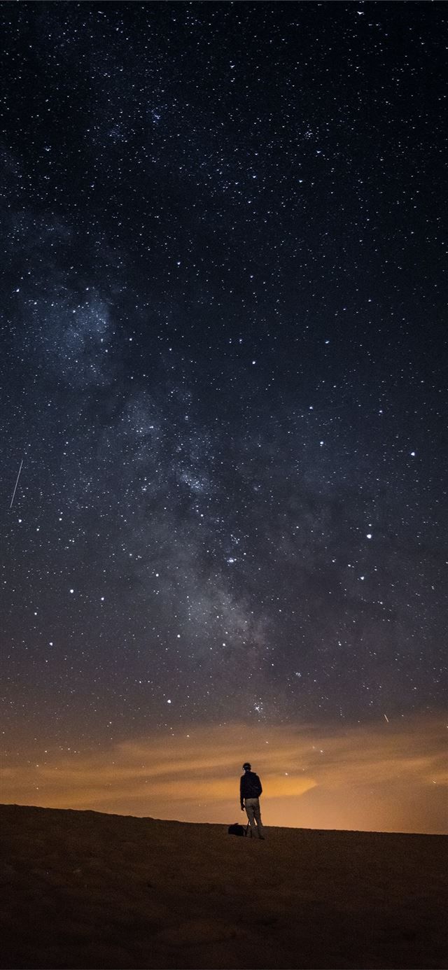 640x1386 Latest Galaxy iPhone 11 HD Wallpaper