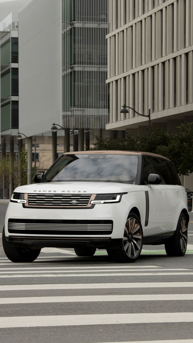 736x1308 Range Rover Blanc. White range rover wallpaper, Range rover sv autobiography wallpaper, Range rover autobiography