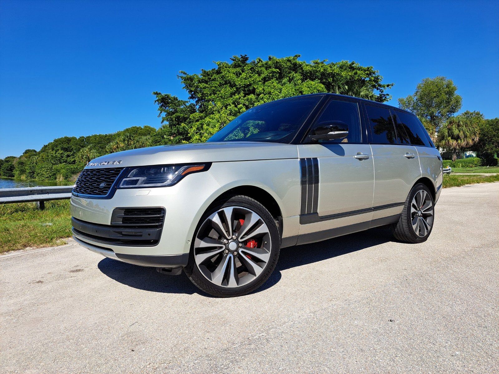 1600x1200 Land Rover Range Rover SV Autobiography Dynamic