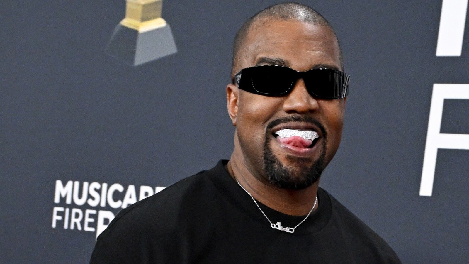 1600x900 Kanye West Bully Review: Ye Almost Made a Half Decent Album