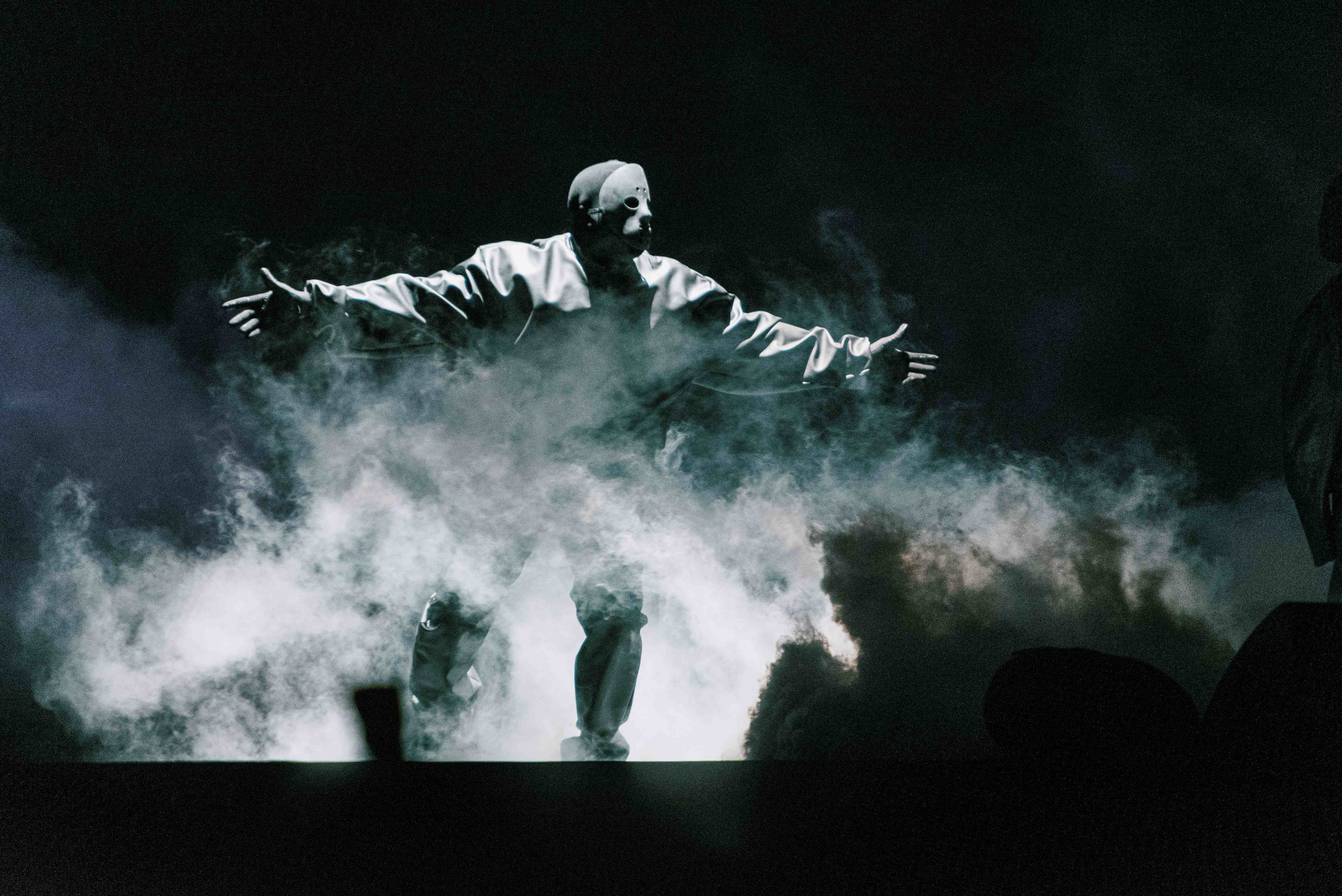 5722x3820 Kanye West Issues Public Apology In New Wall Street Journal Ad: “I Said And Did Things I Deeply Regret”