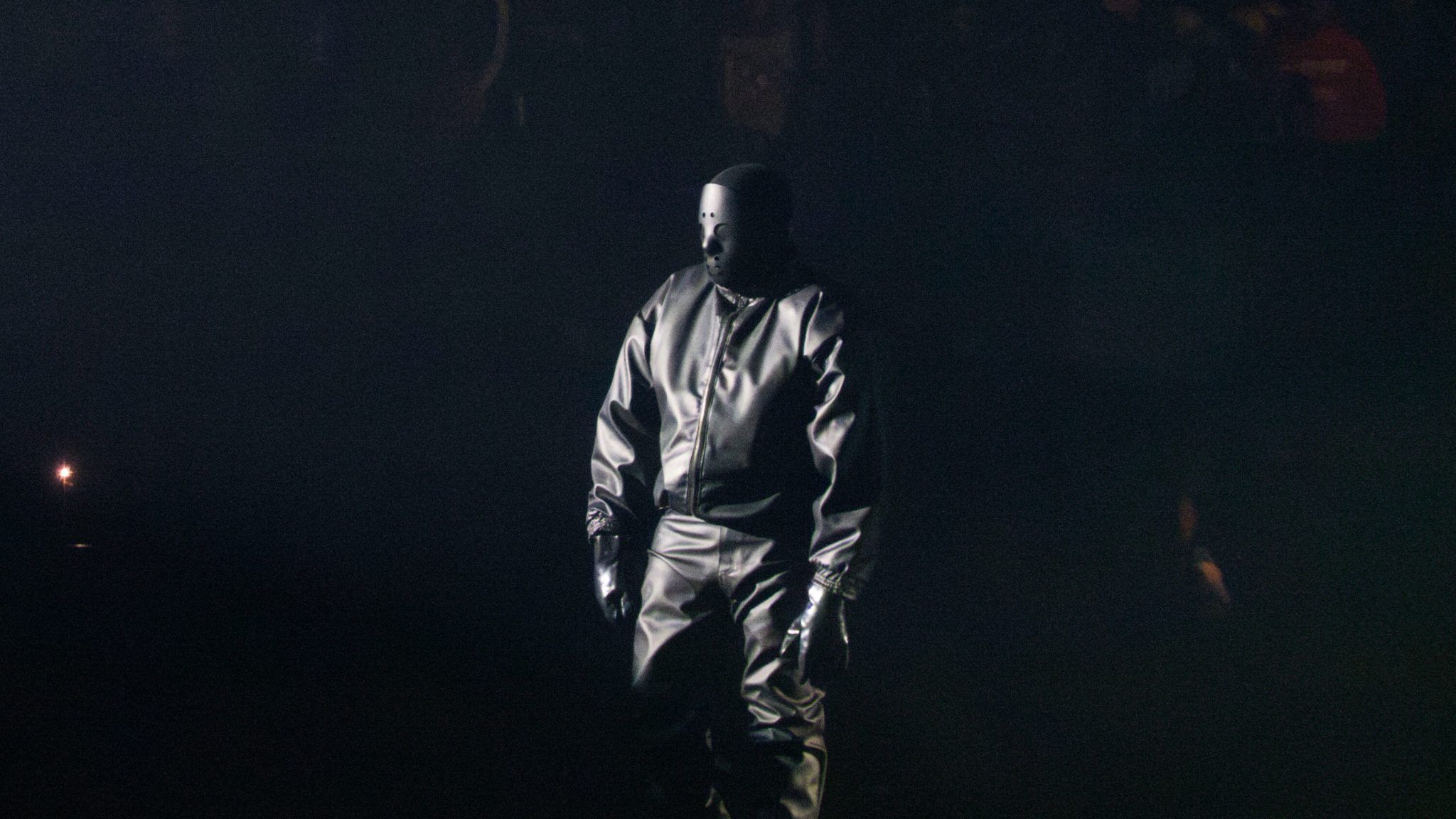 2048x1152 Kanye West desvela la portada de su próximo álbum: 'BULLY'