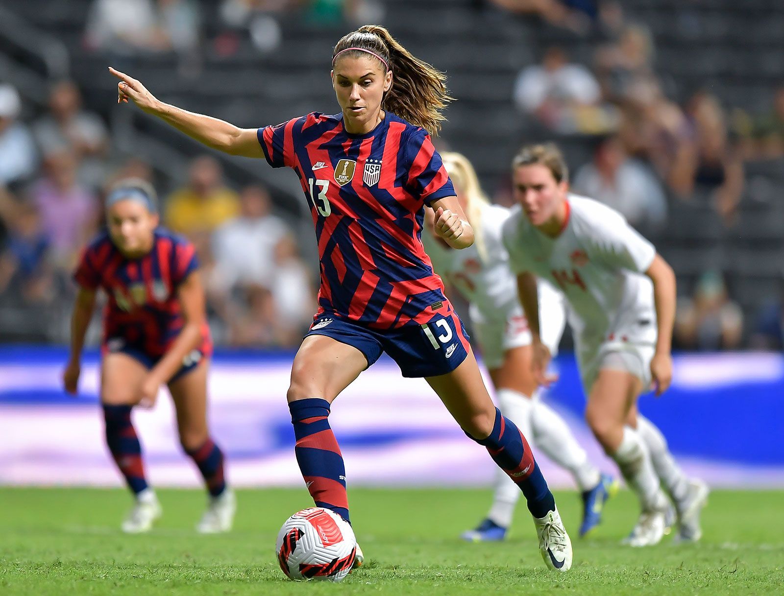1600x1217 Alex Morgan. Biography, World Cup, Family, Olympic Medals, & Facts