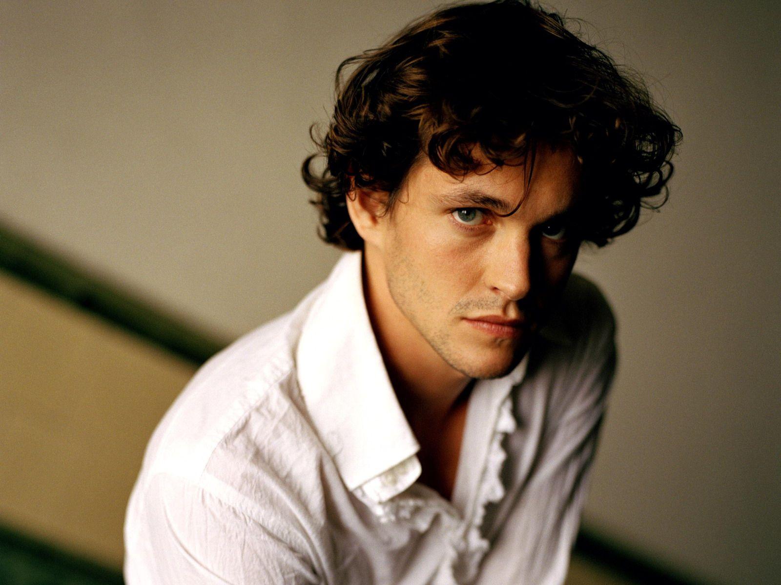 1600x1200 Hugh Dancy Actor HD Wallpaper 56271 1600x1200px