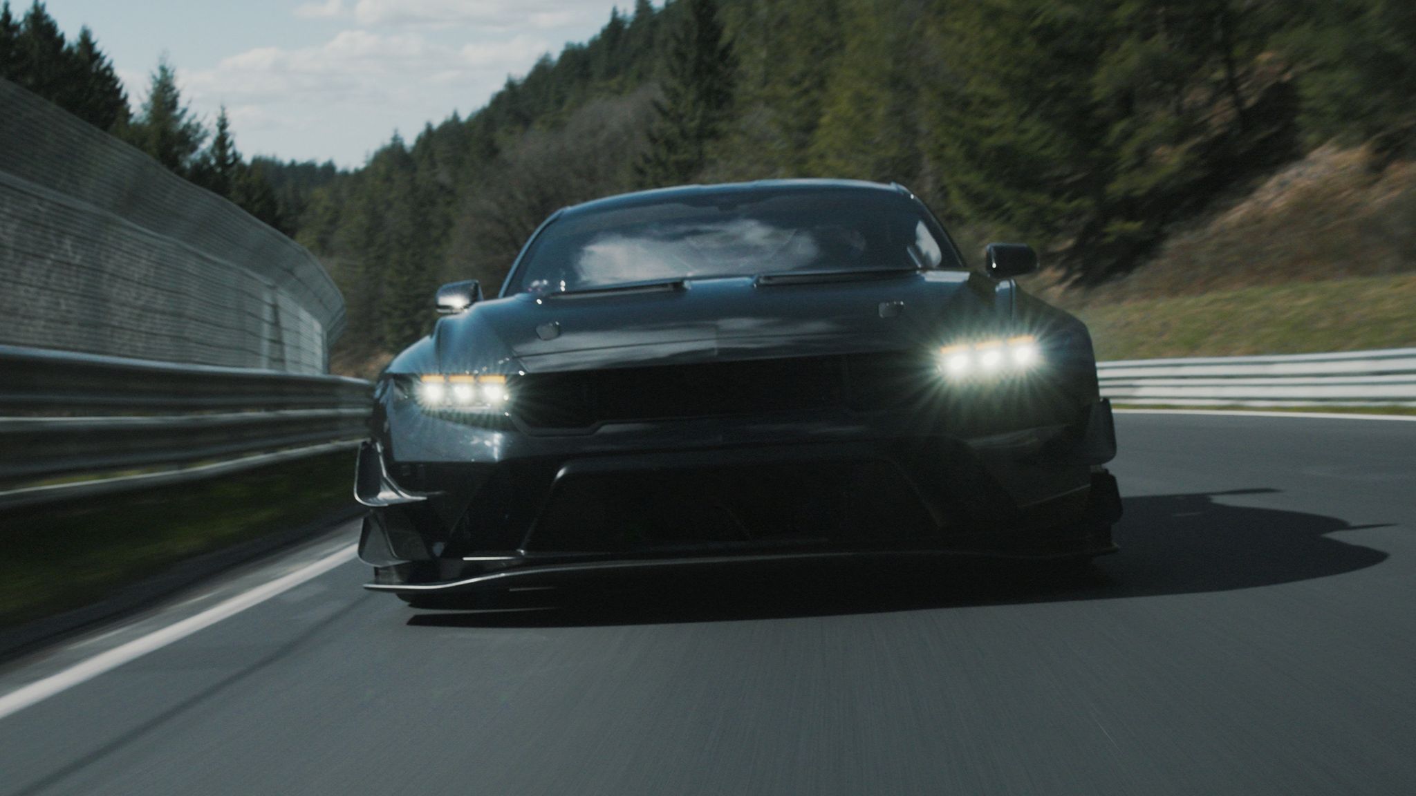 2048x1152 Ford Mustang GTD Competition smashes Nürburgring record with 6:40 lap