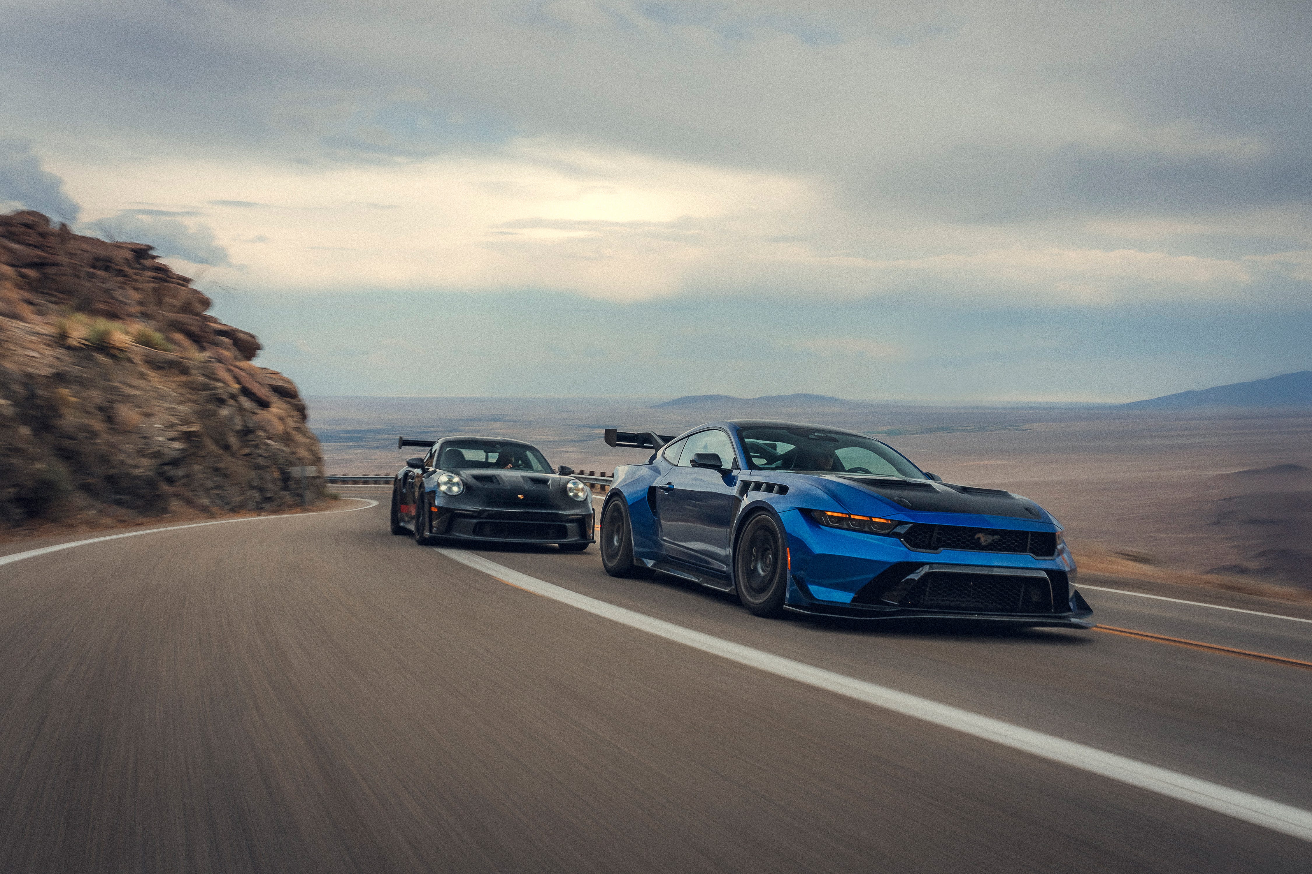 4500x3000 Comparison Test: Ford Mustang GTD Takes On Porsche 911 GT3 RS