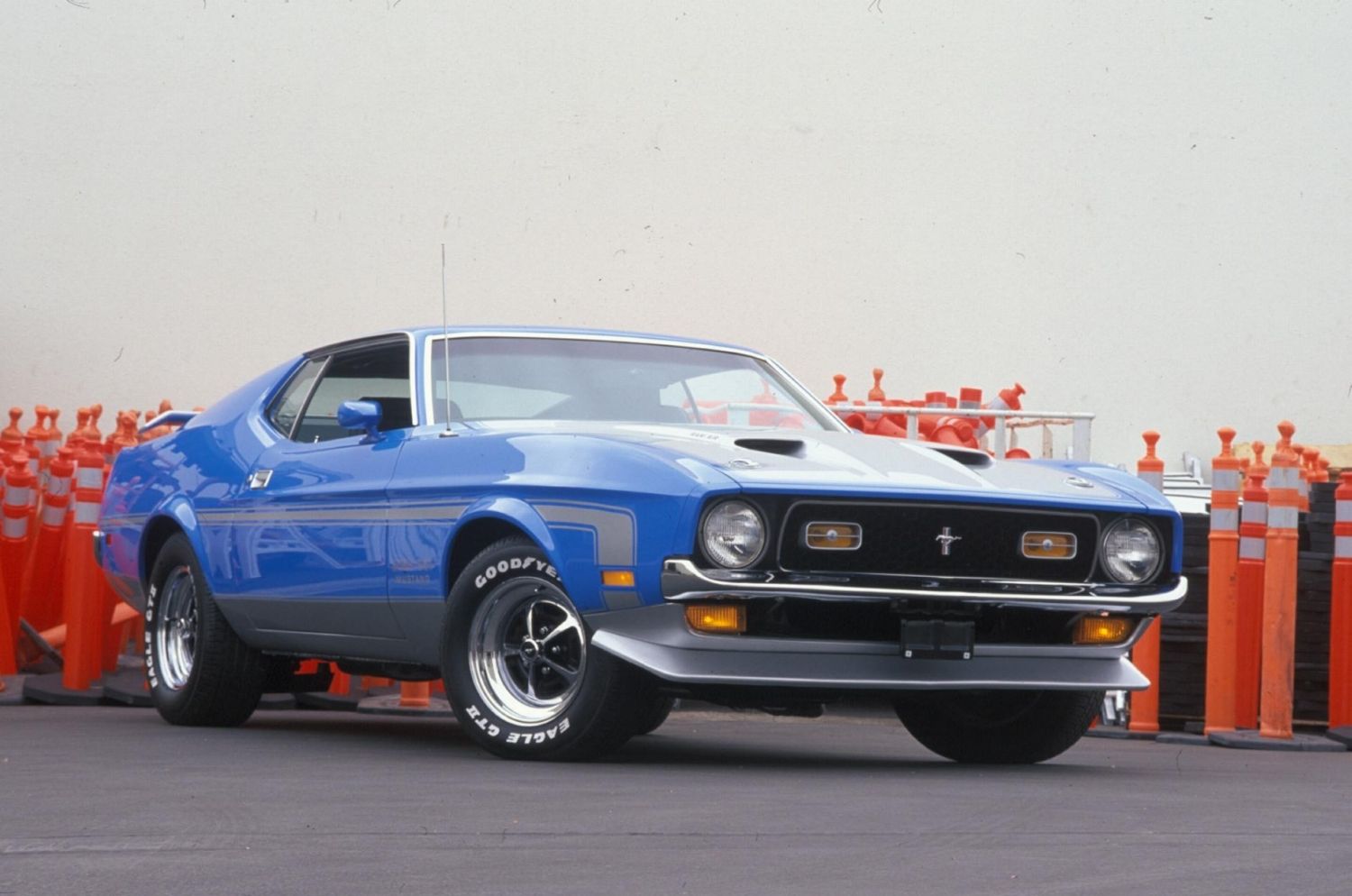1500x994 Ford Mustang Wallpaper [HD]