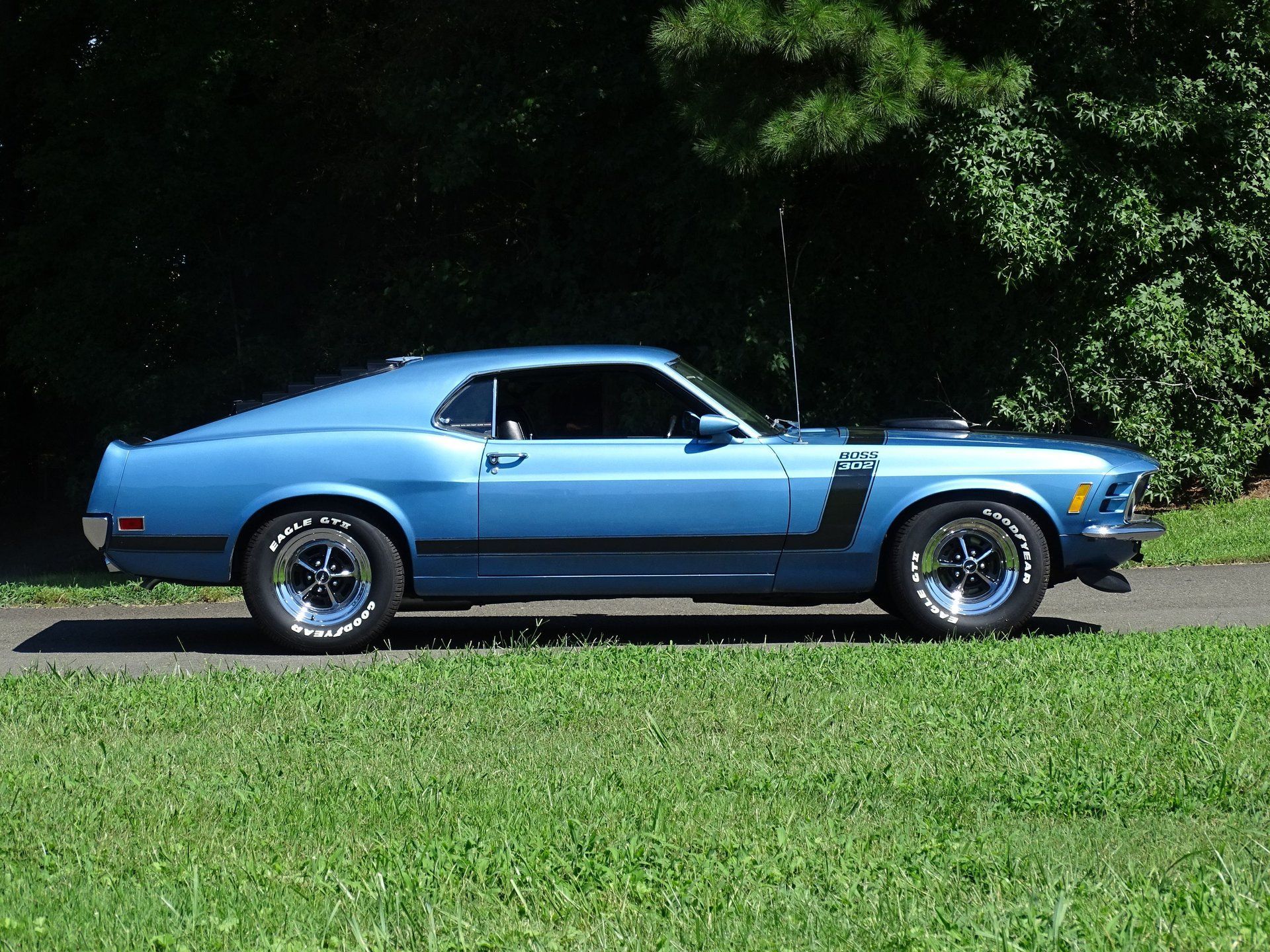 1920x1440 Ford Mustang Boss 302 Can Be A Staple