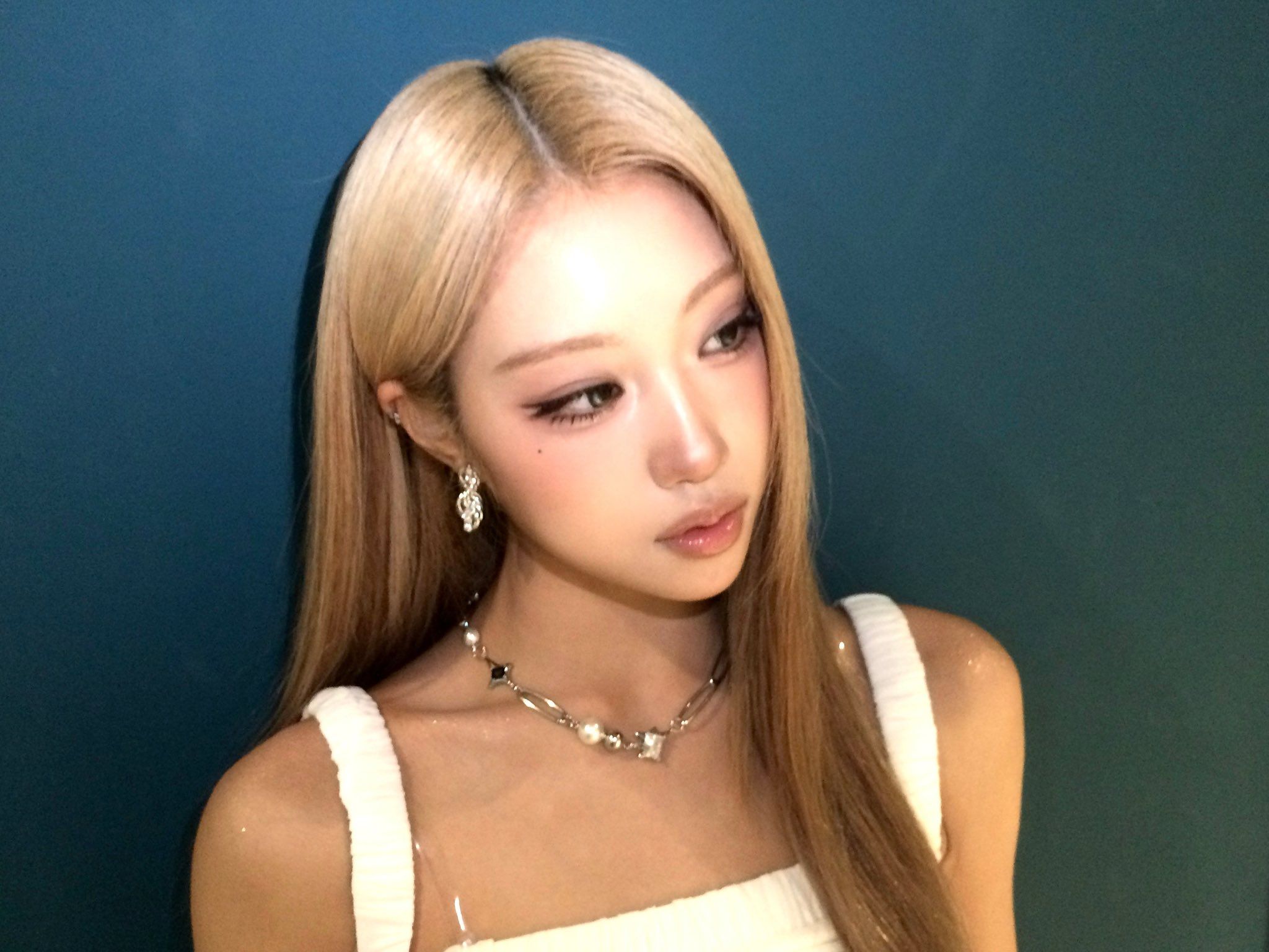 2048x1536 izna Choi Jungeun Fandom Community │ No.1 KPOP App CHOEAEDOL