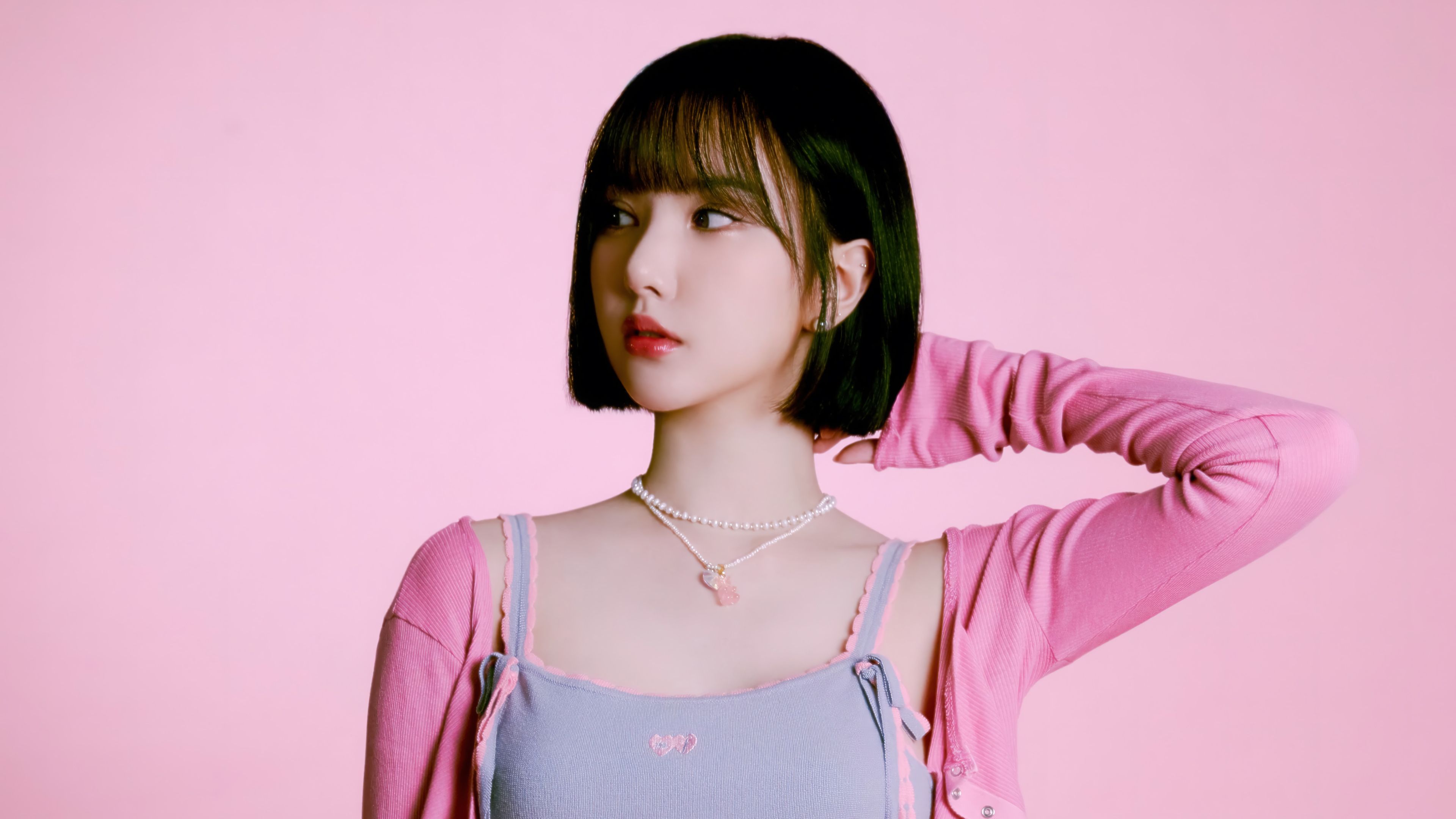 3840x2160 Eunha VIVIZ Profile 4K Wallpaper iPhone HD Phone g