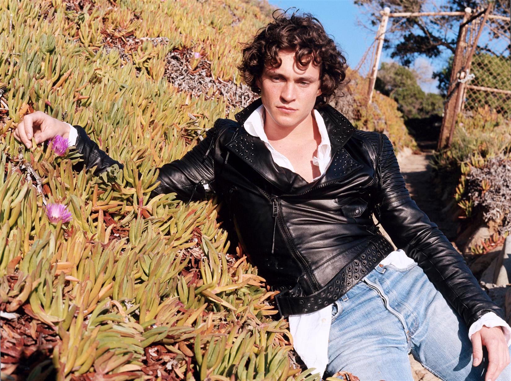 1650x1230 Hugh Dancy Wallpaper Photo 56270 1650x1230px