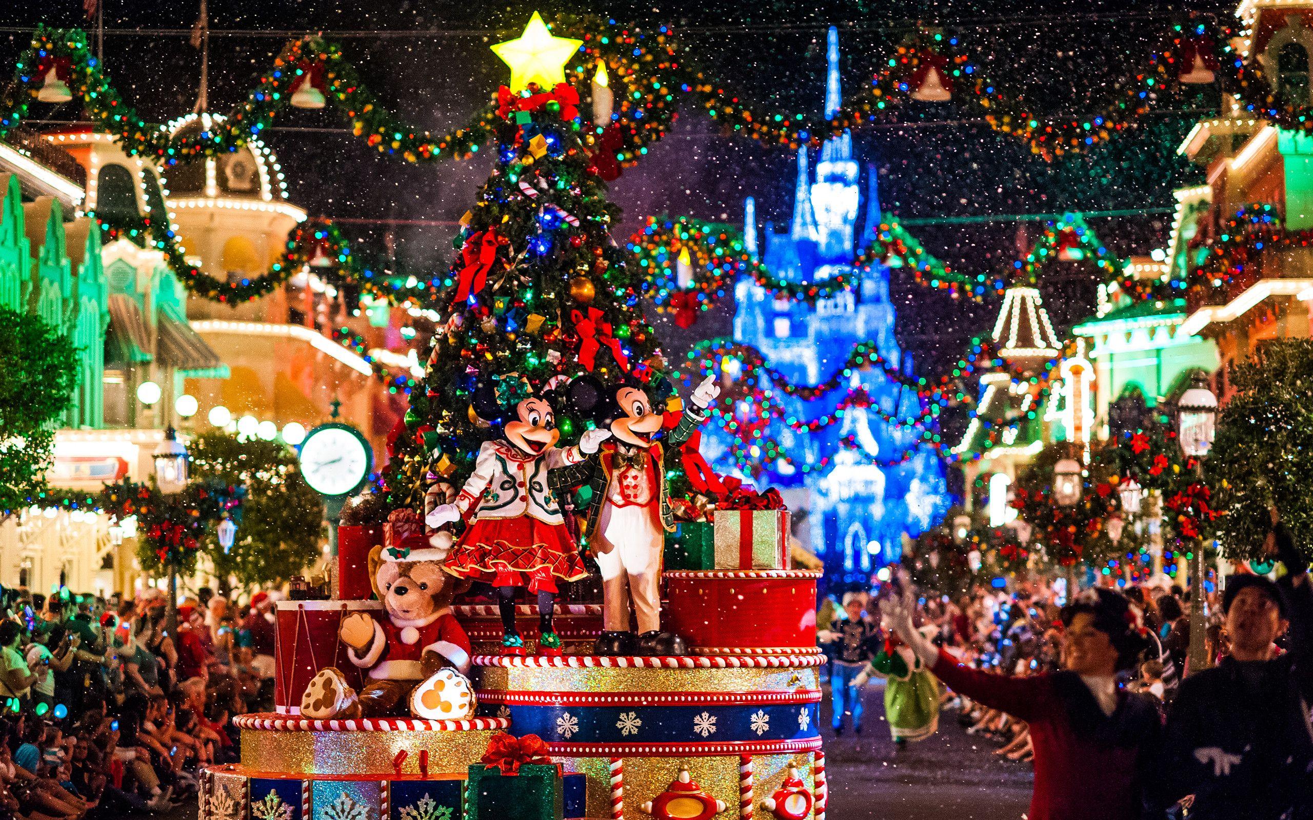 2560x1600 Mickey Mouse Christmas Background