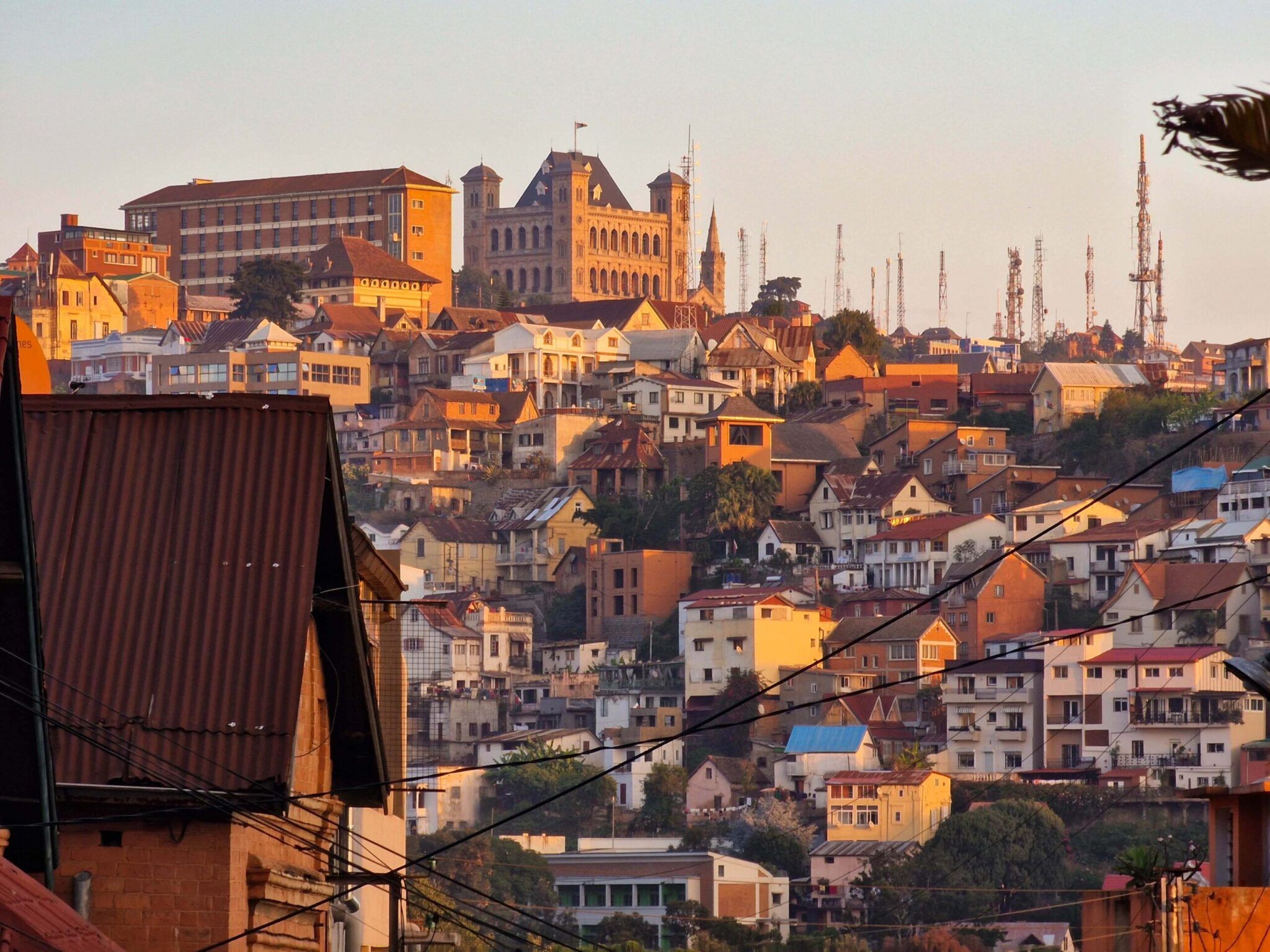 2048x1536 Antananarivo
