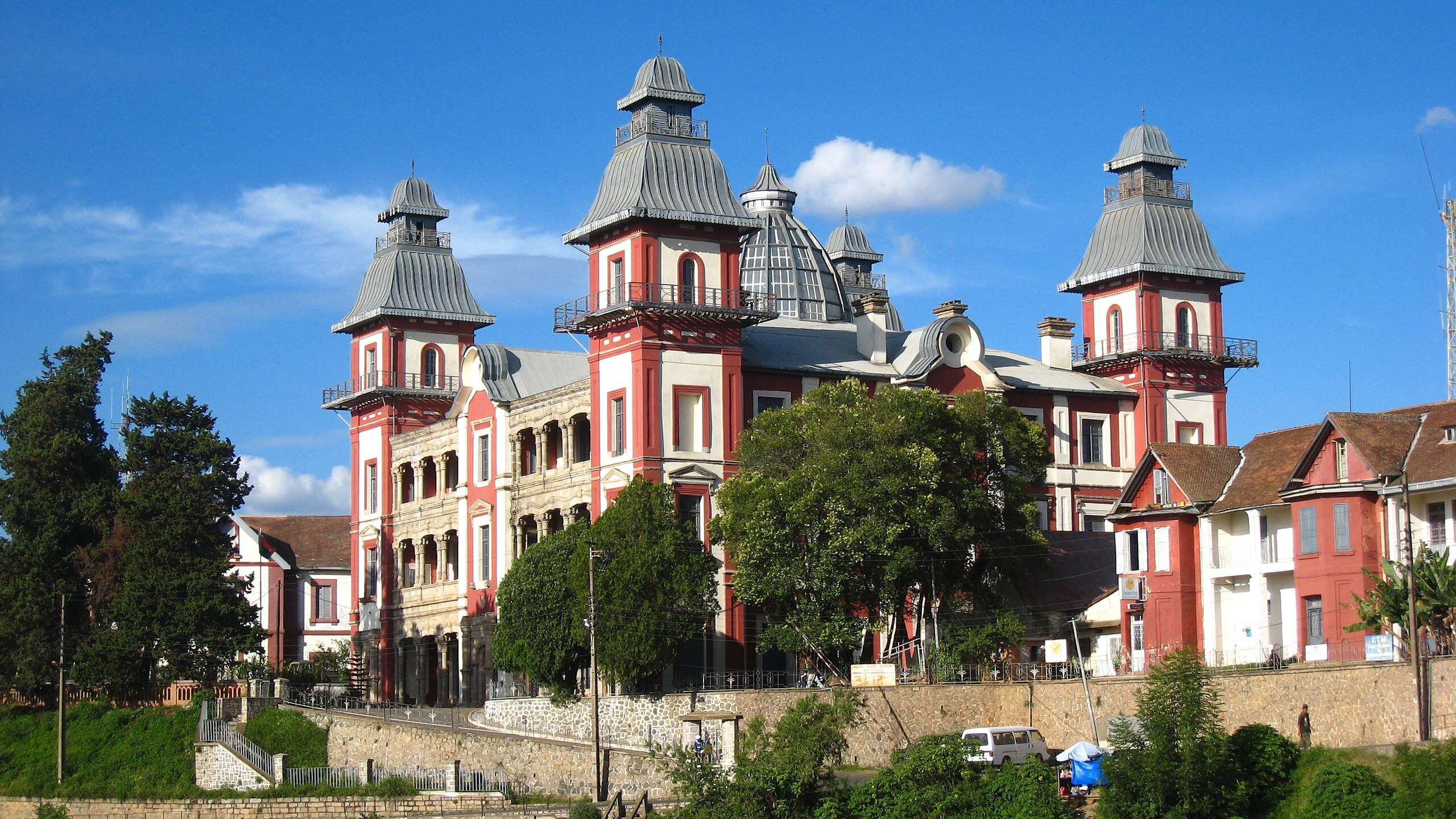 2560x1440 Antananarivo. Southern Africa Development Community. A to Z Travel