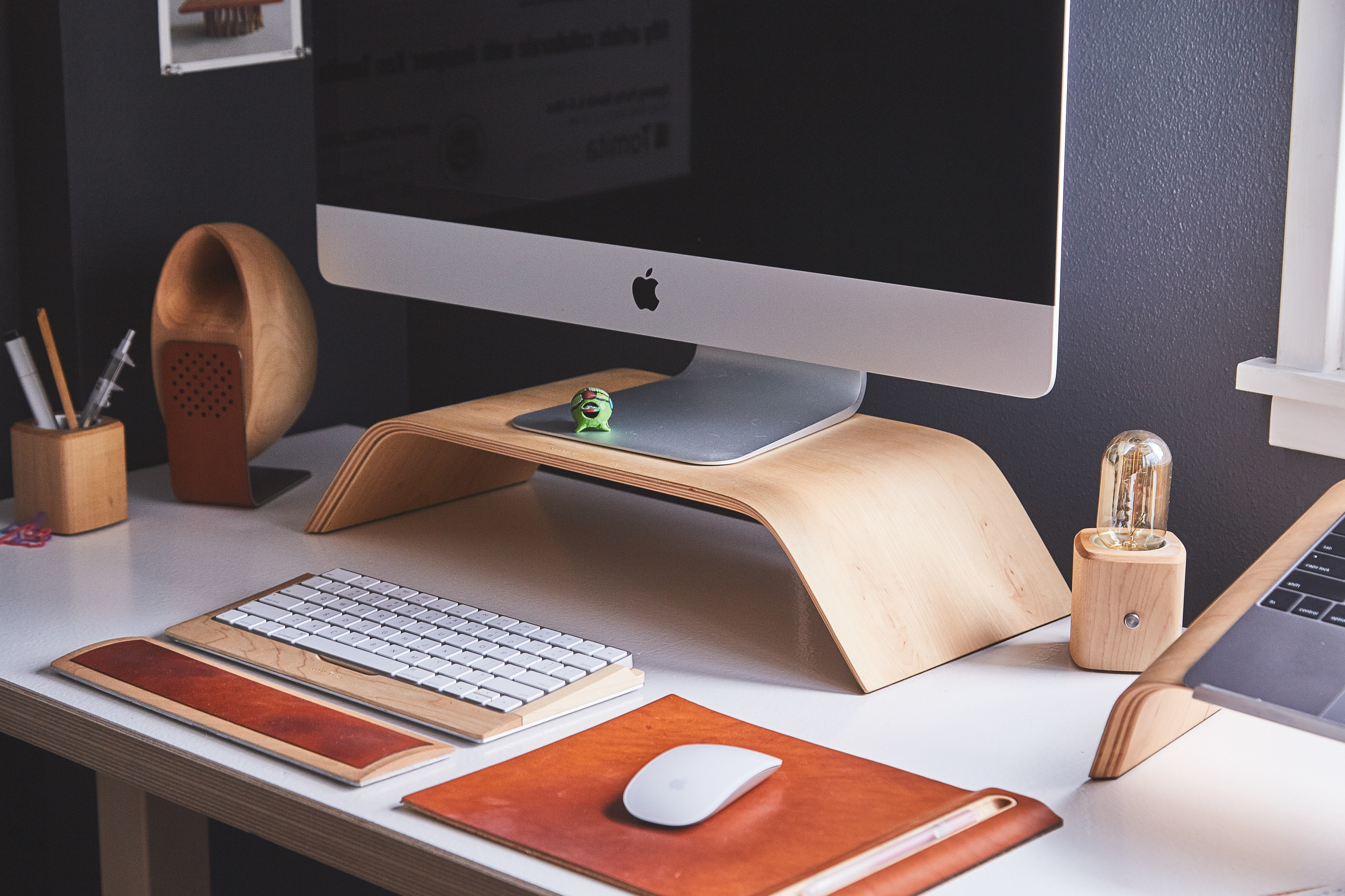 5308x3538 Wood, desk, laptop, office HD wallpaper