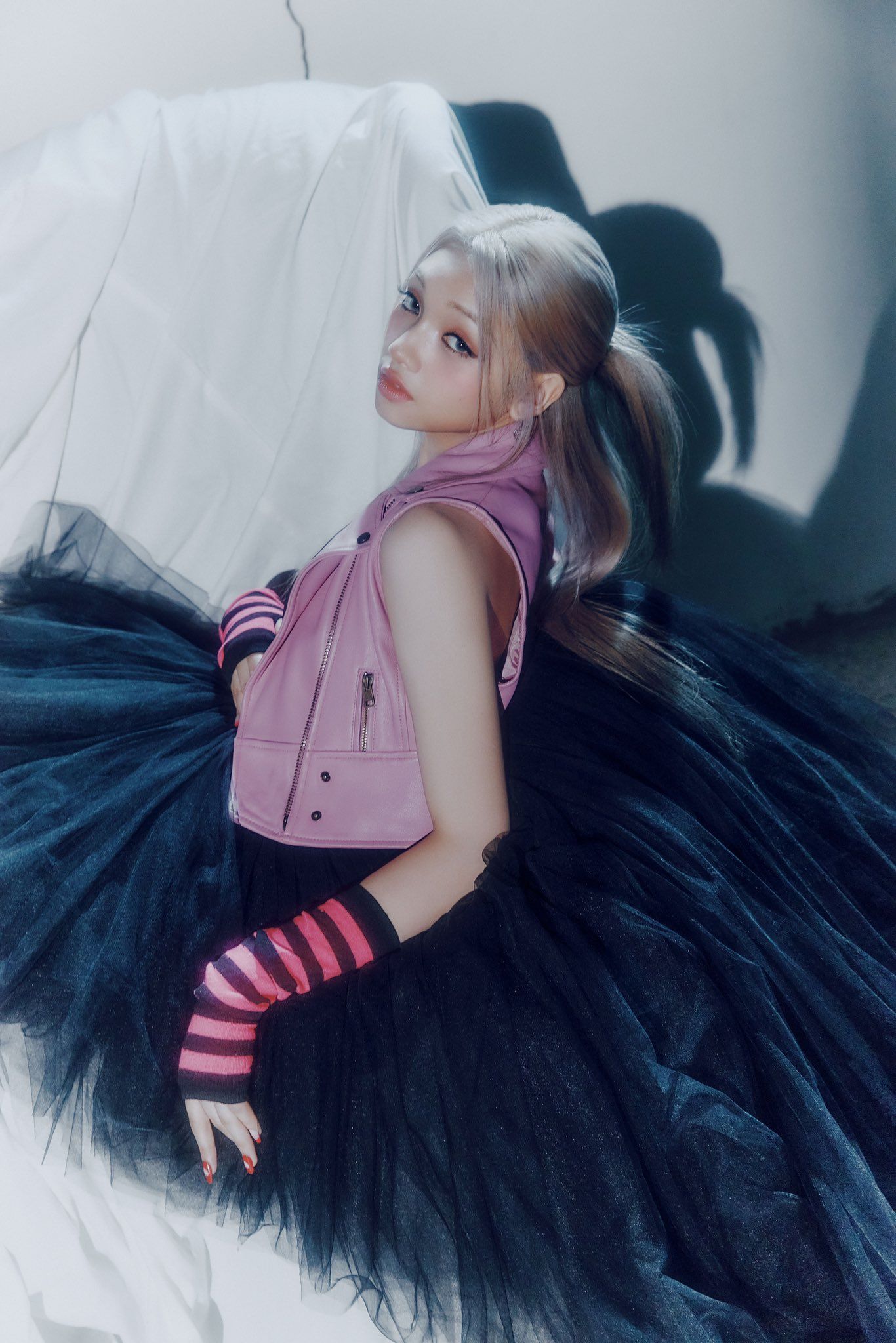 1366x2048 Gehlee (UNIS) Profile (Updated!)
