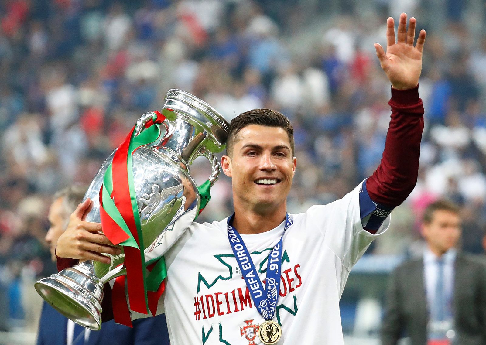 1600x1136 The Football Legend Ronaldo