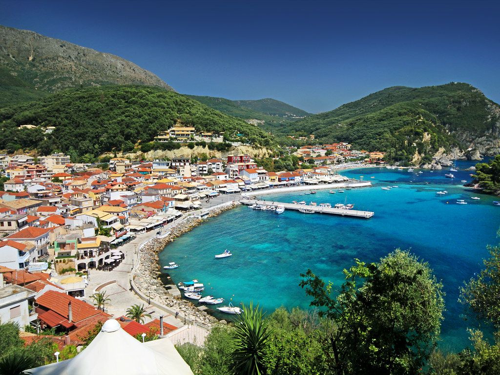 1024x768 Parga Wallpaper