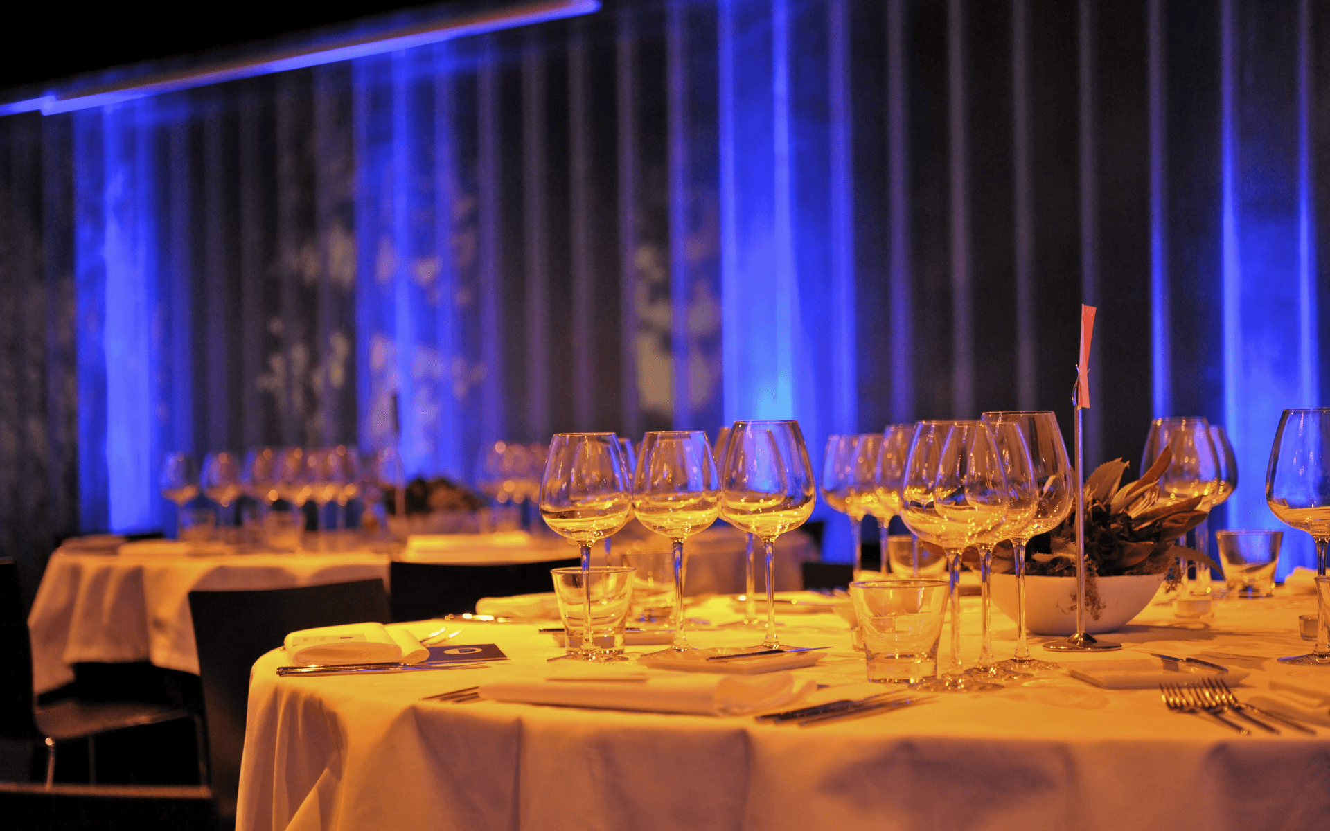 1920x1200 Gala dinner venue