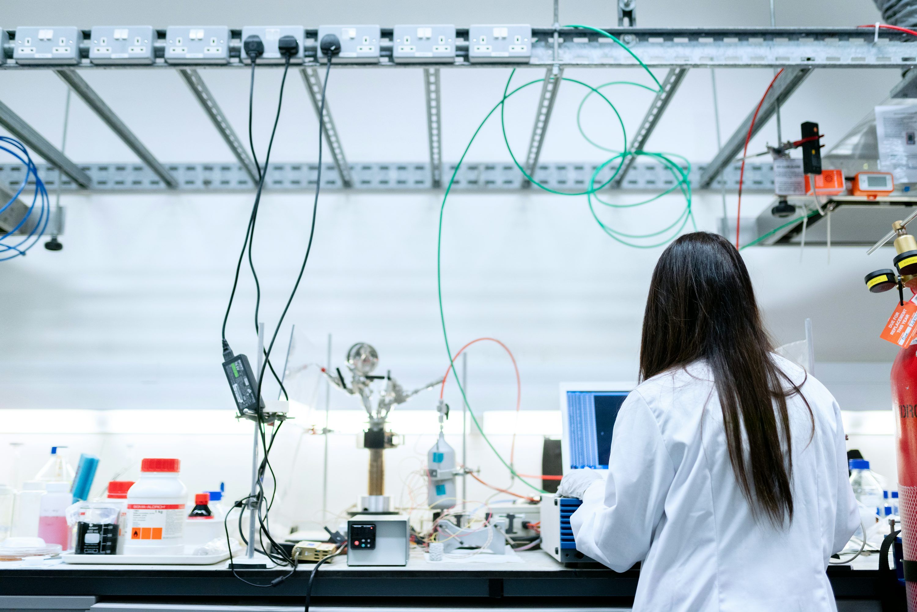 3000x2001 Scientific Research Picture. Download Free Image