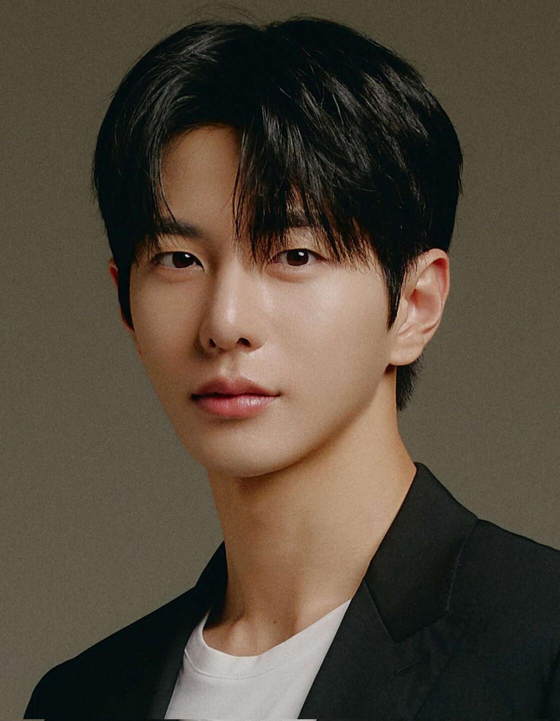 1119x1440 CHOI BOMIN