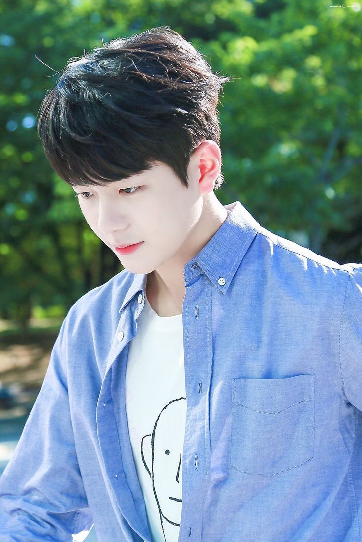 736x1101 Golden Child Choi Bomin
