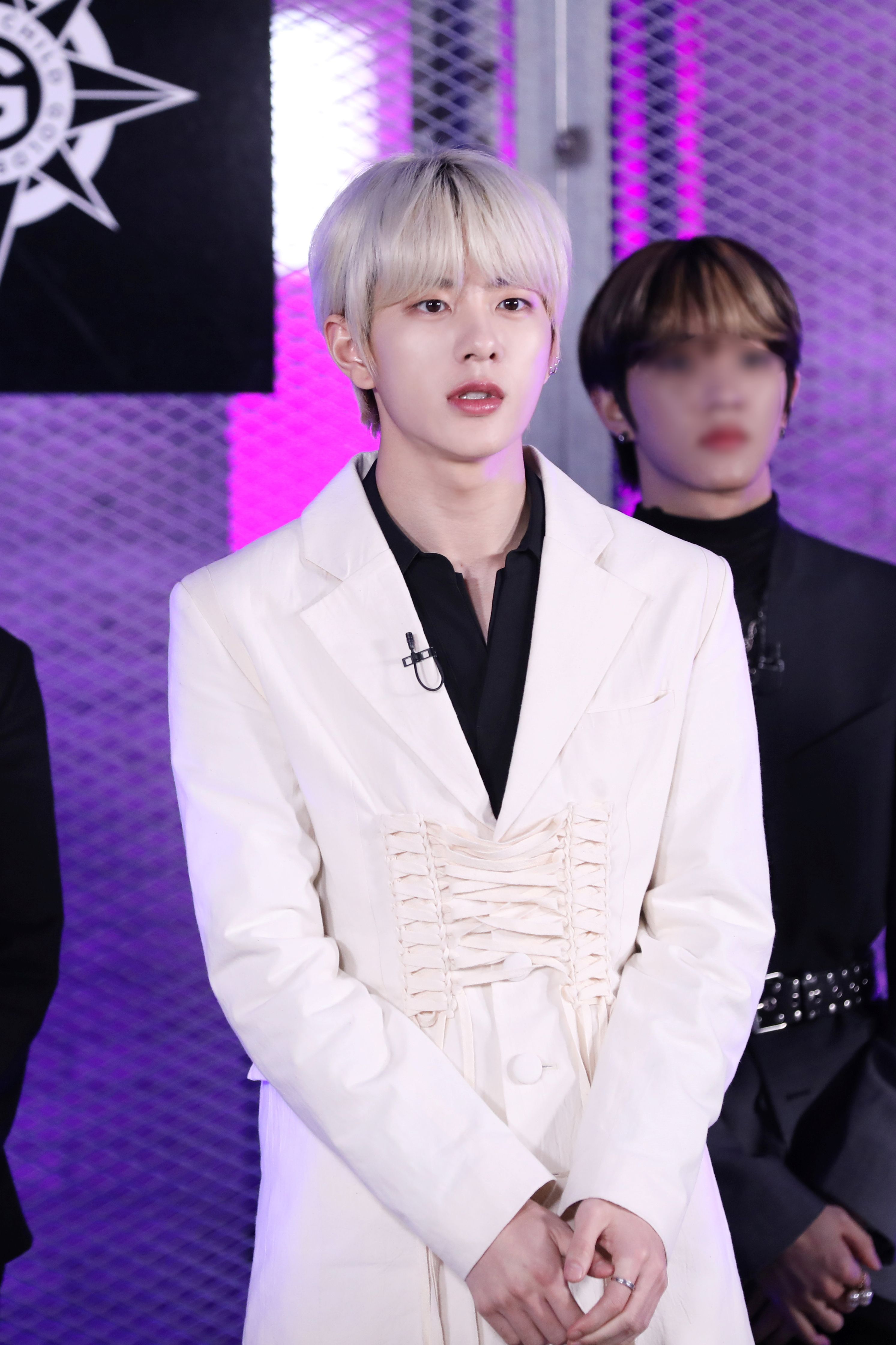 2986x4480 GOLDEN CHILD