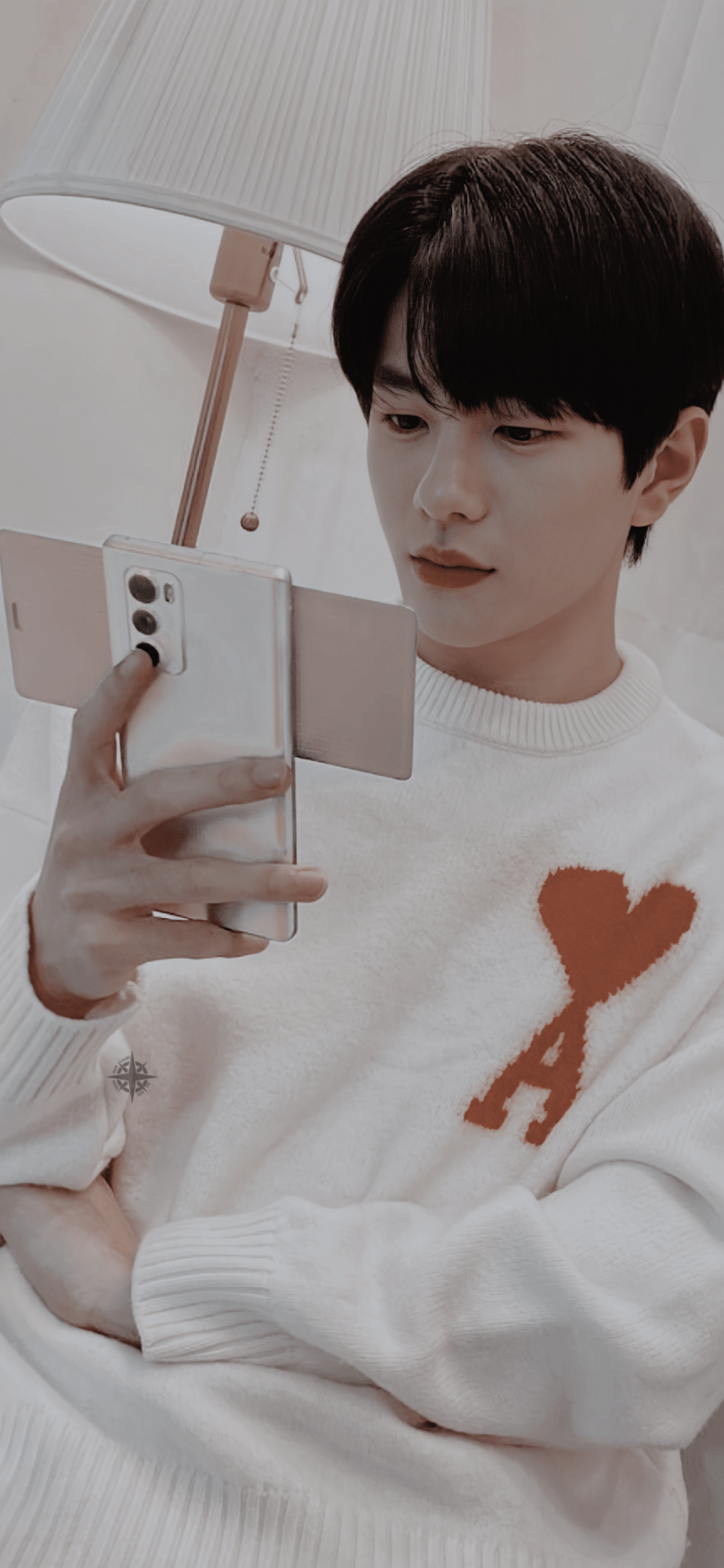 886x1920 wonderlandedits ®
